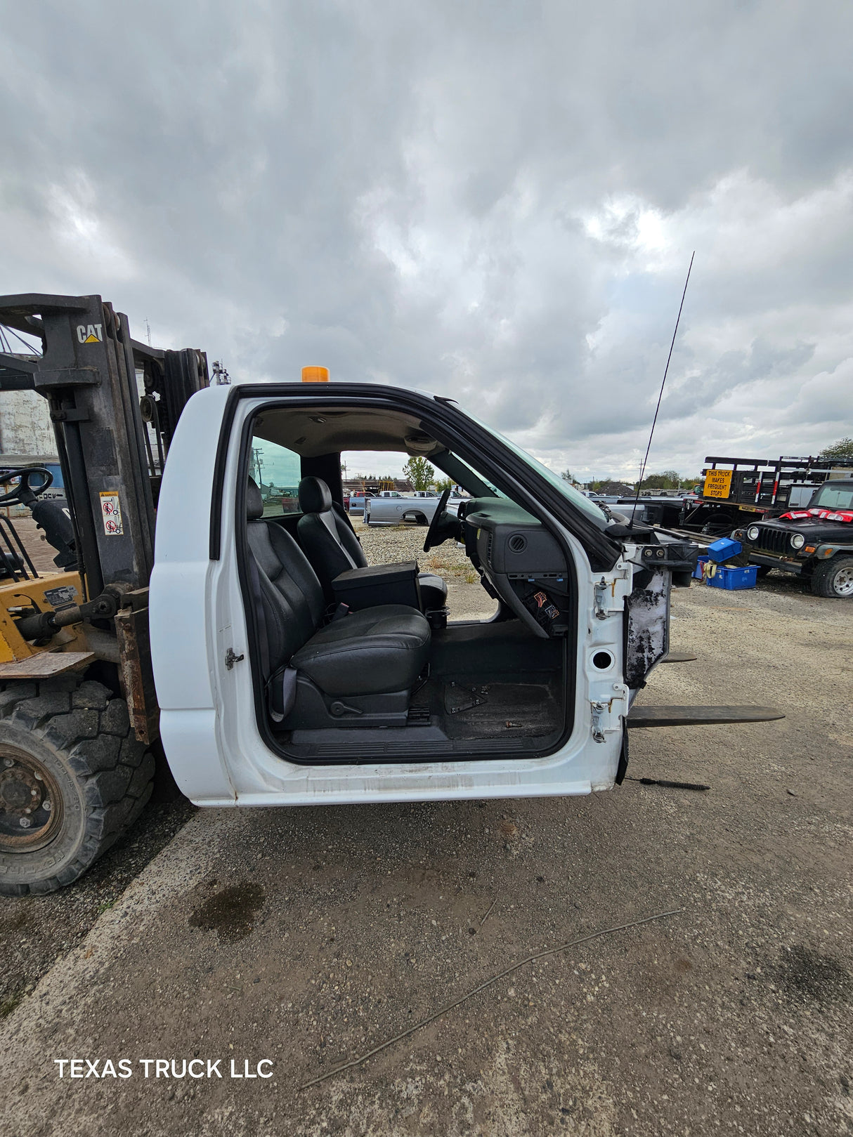 1999-2007 Chevrolet Silverado / GMC Sierra 1500 2500 HD 3500HD Regular Cab Body - Summit White