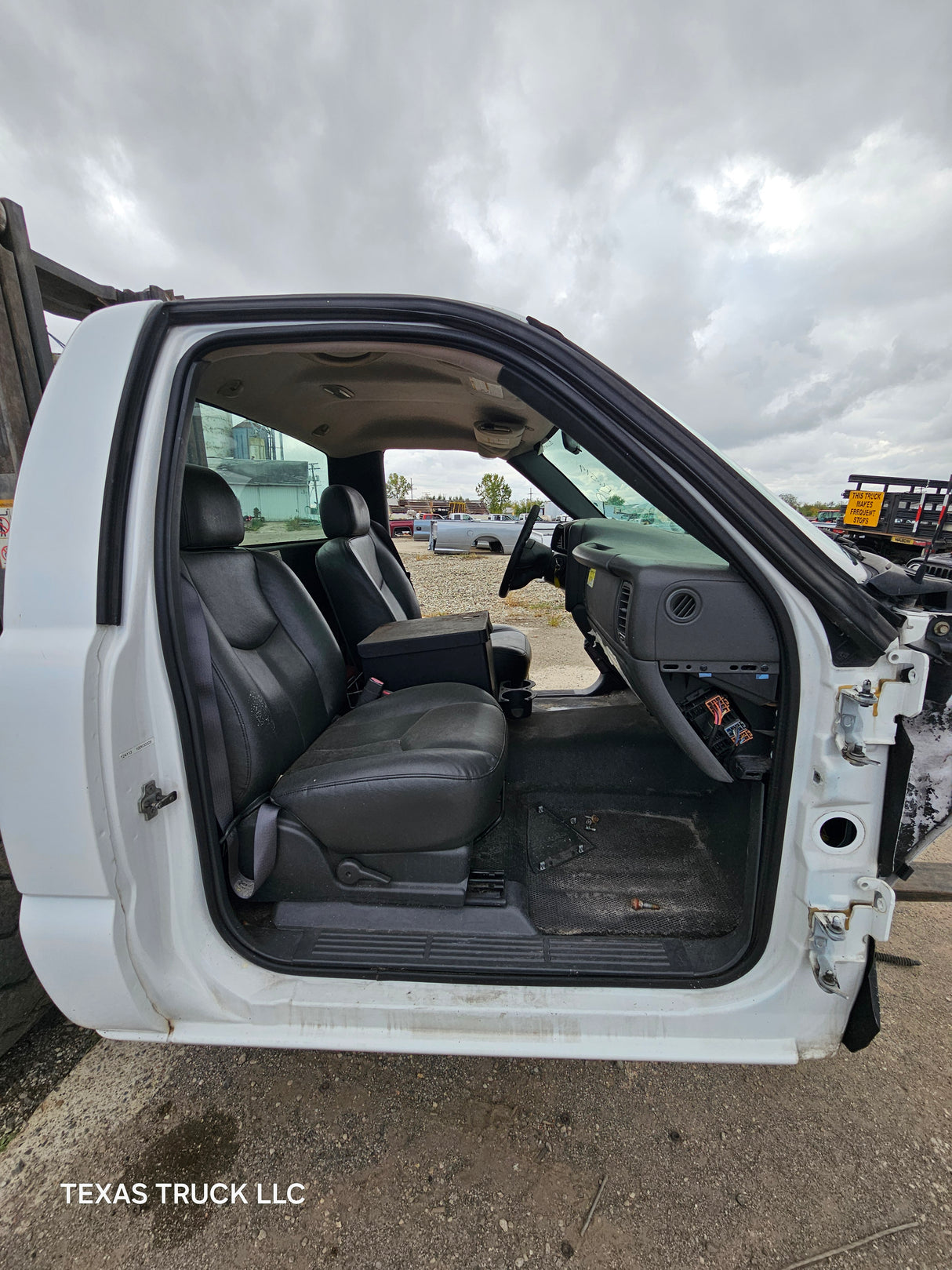 1999-2007 Chevrolet Silverado / GMC Sierra 1500 2500 HD 3500HD Regular Cab Body - Summit White