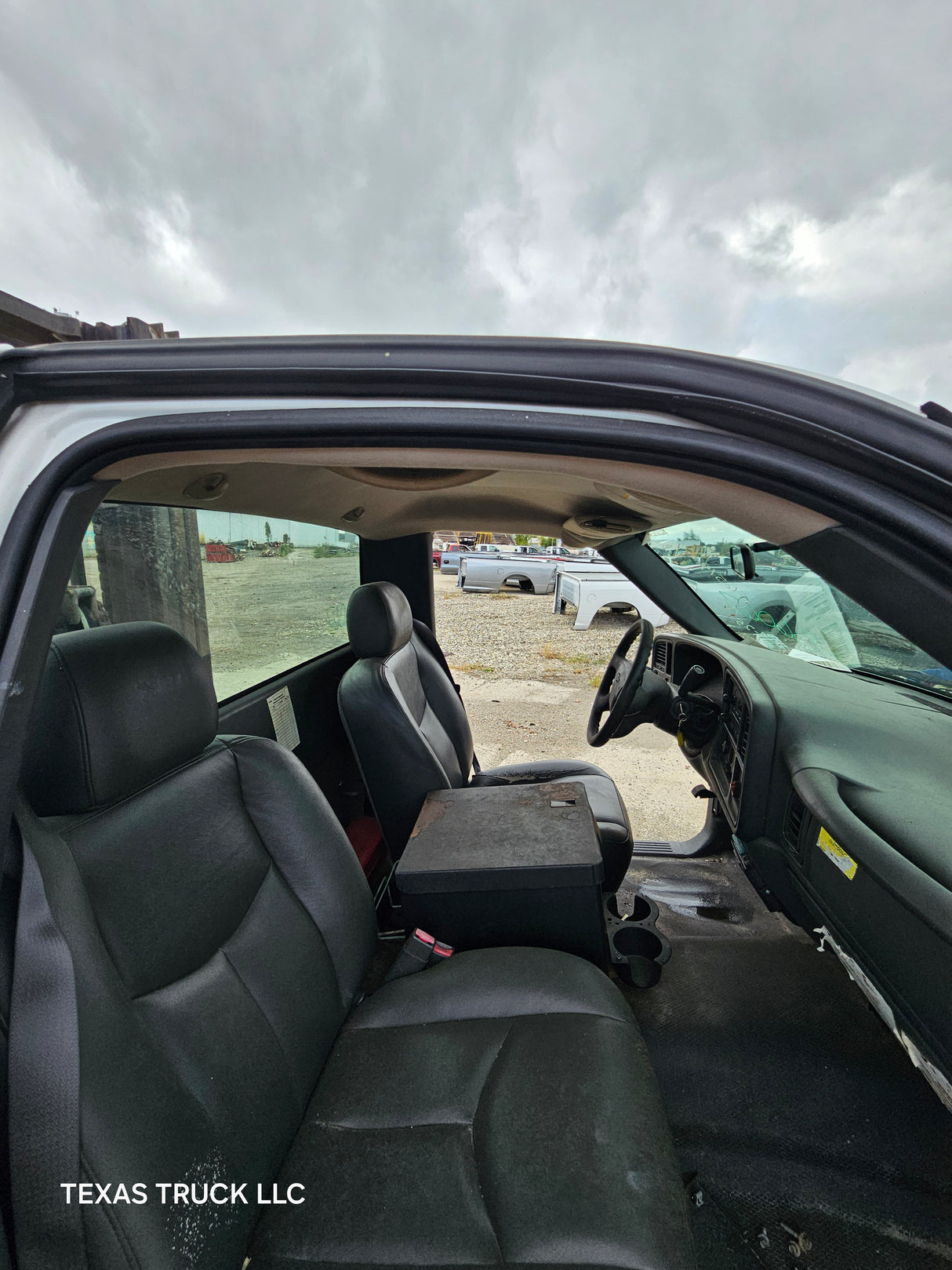 1999-2007 Chevrolet Silverado / GMC Sierra 1500 2500 HD 3500HD Regular Cab Body - Summit White