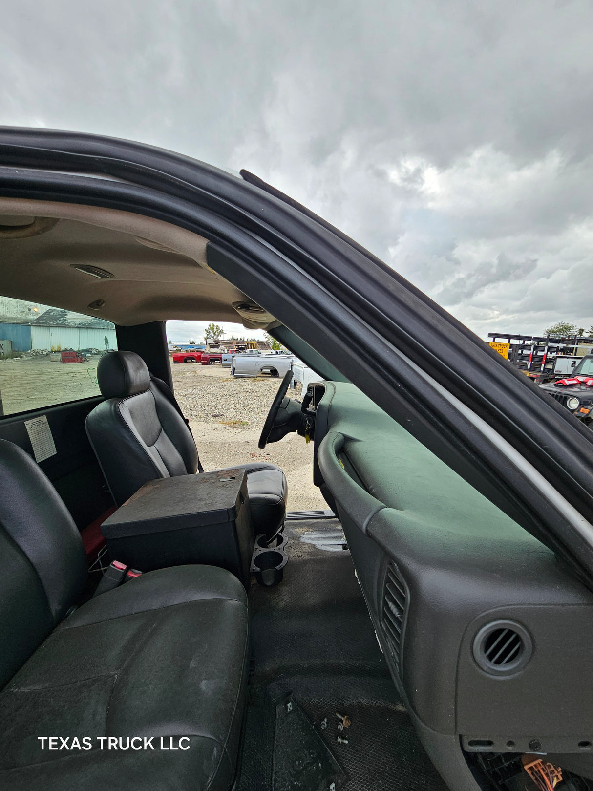 1999-2007 Chevrolet Silverado / GMC Sierra 1500 2500 HD 3500HD Regular Cab Body - Summit White