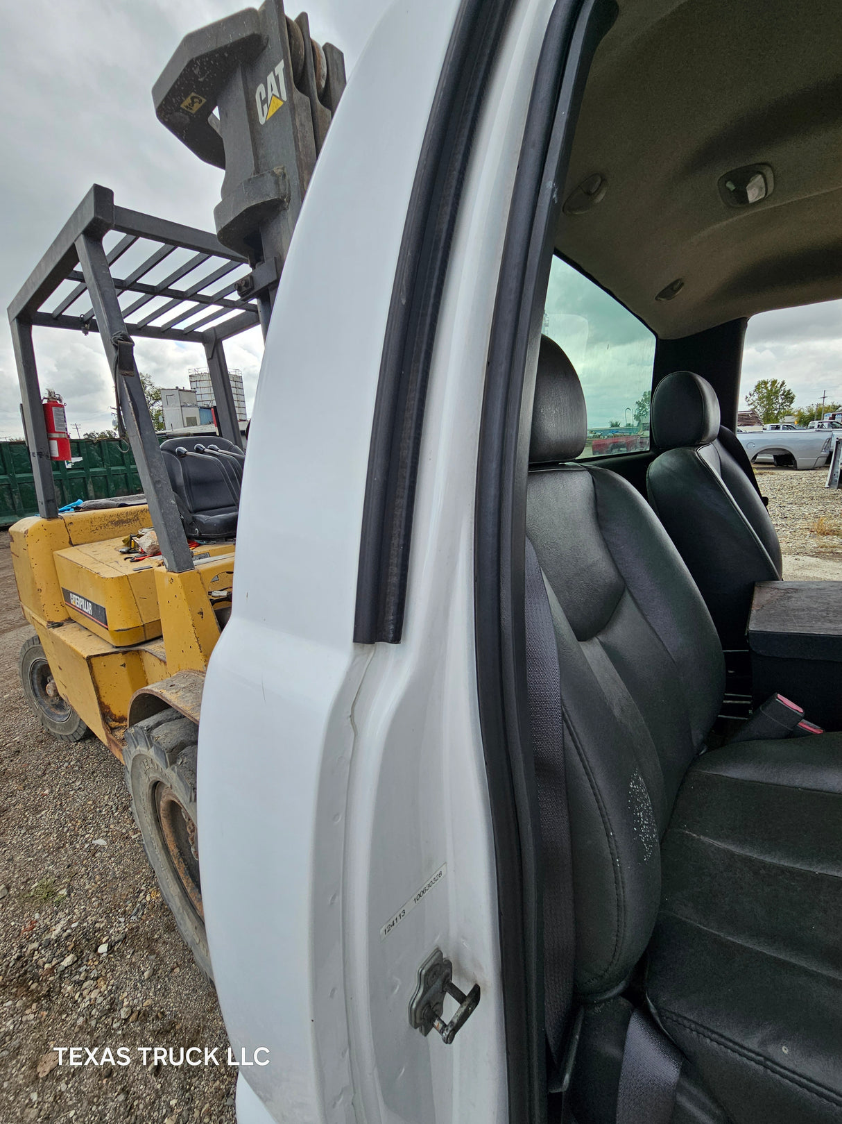 1999-2007 Chevrolet Silverado / GMC Sierra 1500 2500 HD 3500HD Regular Cab Body - Summit White