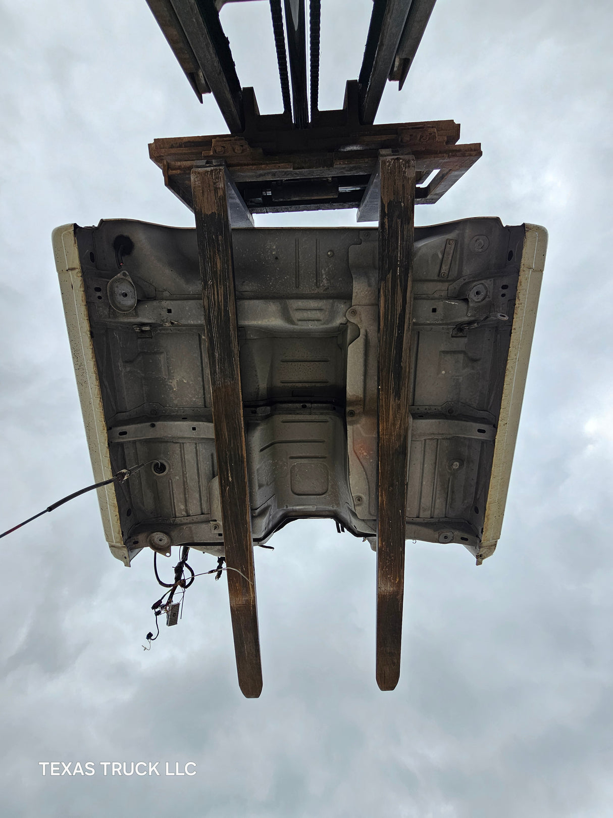 1999-2007 Chevrolet Silverado / GMC Sierra 1500 2500 HD 3500HD Regular Cab Body - Summit White