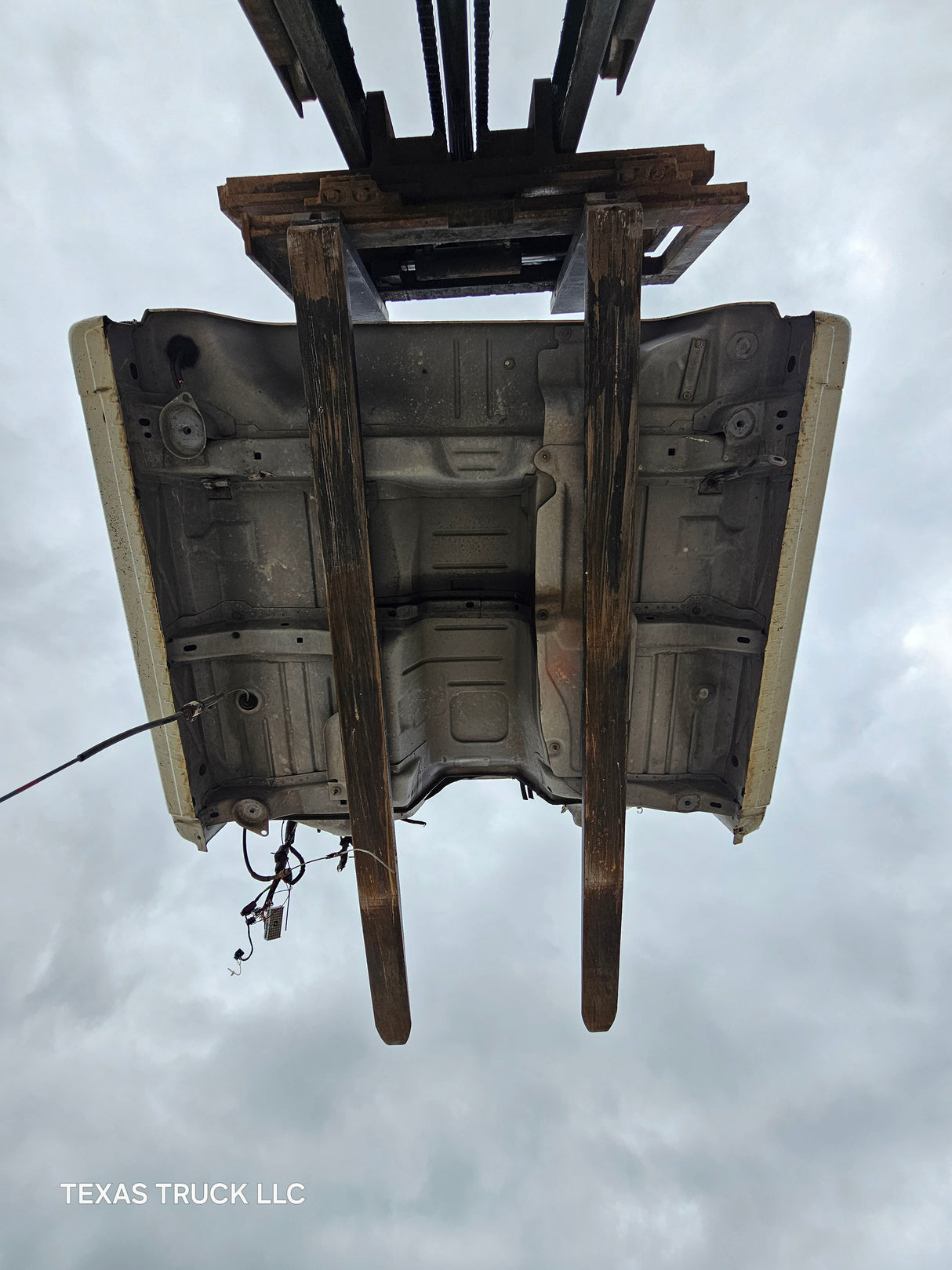 1999-2007 Chevrolet Silverado / GMC Sierra 1500 2500 HD 3500HD Regular Cab Body - Summit White