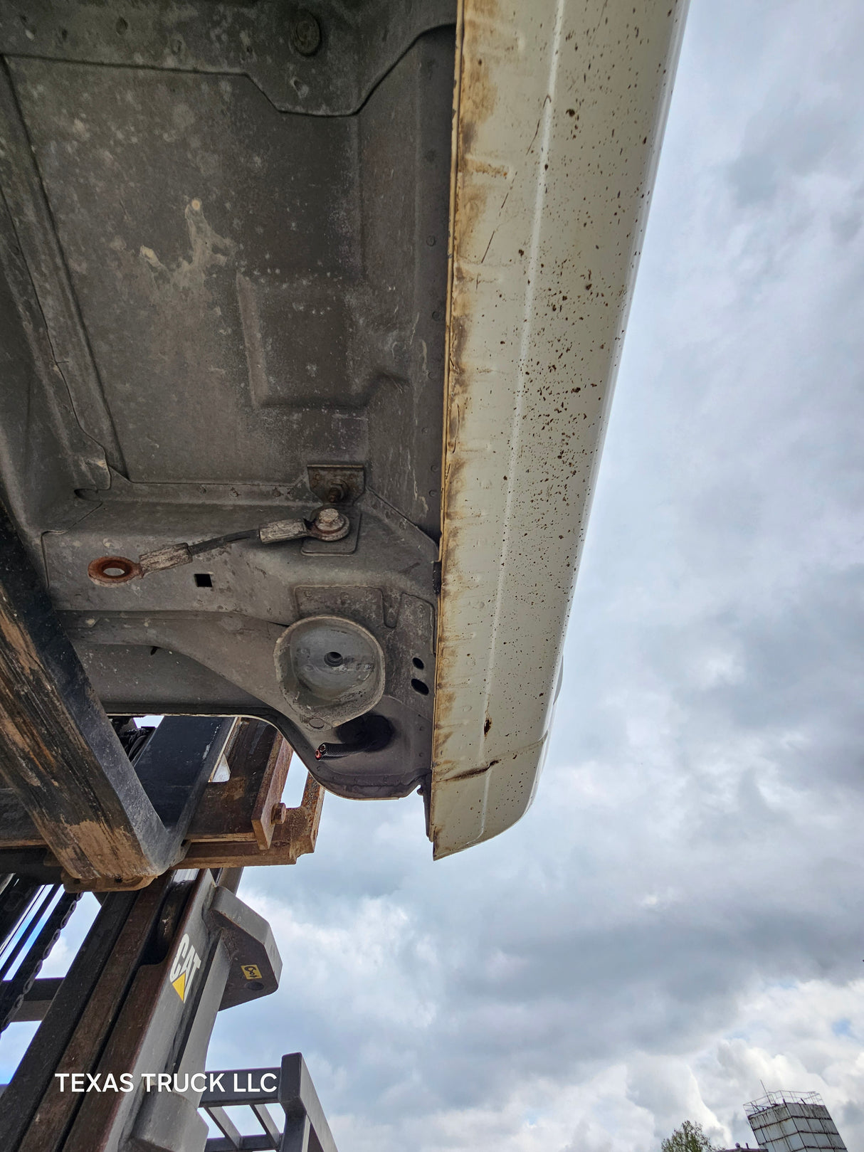 1999-2007 Chevrolet Silverado / GMC Sierra 1500 2500 HD 3500HD Regular Cab Body - Summit White