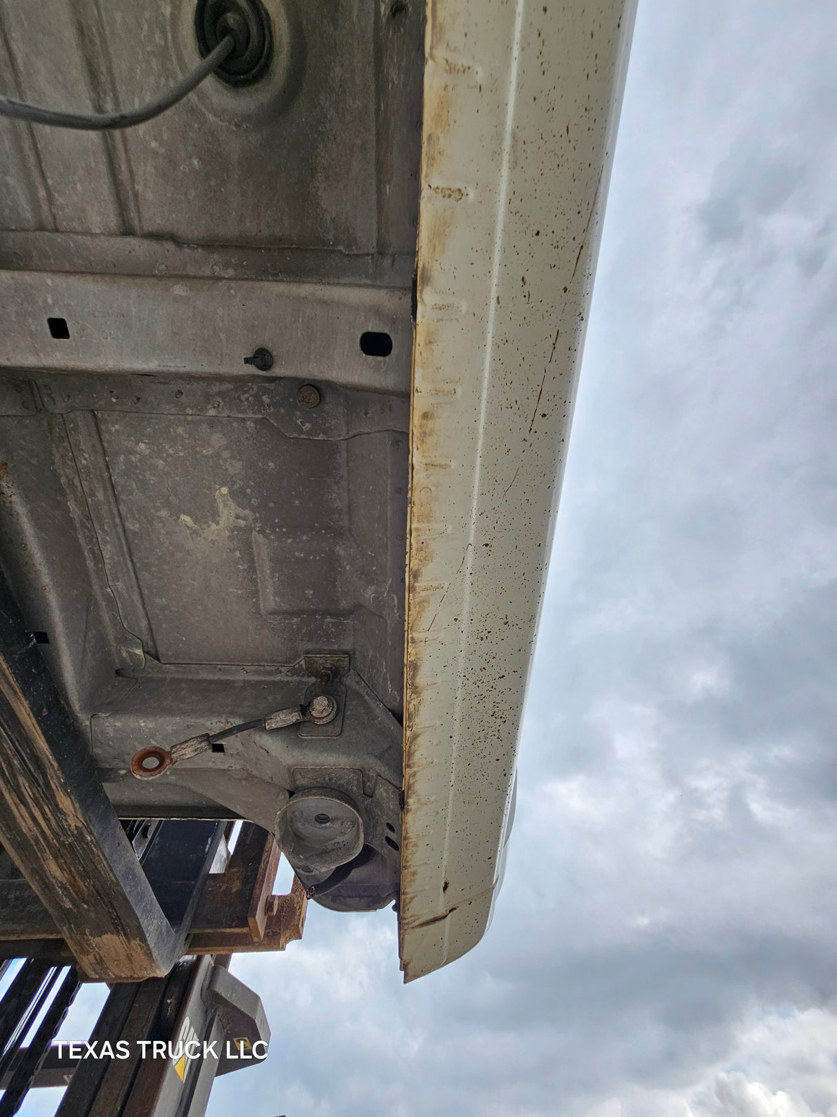 1999-2007 Chevrolet Silverado / GMC Sierra 1500 2500 HD 3500HD Regular Cab Body - Summit White