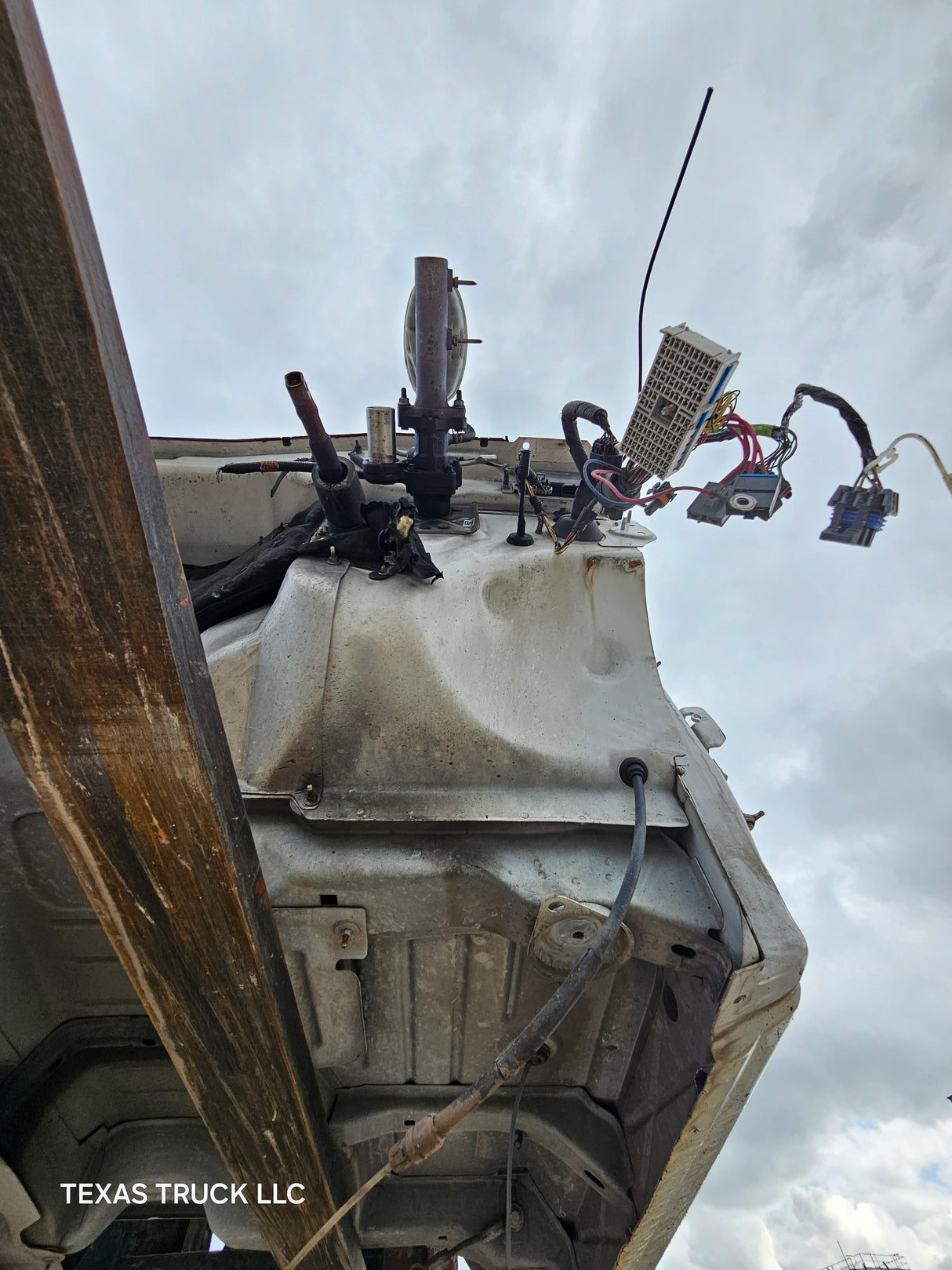 1999-2007 Chevrolet Silverado / GMC Sierra 1500 2500 HD 3500HD Regular Cab Body - Summit White