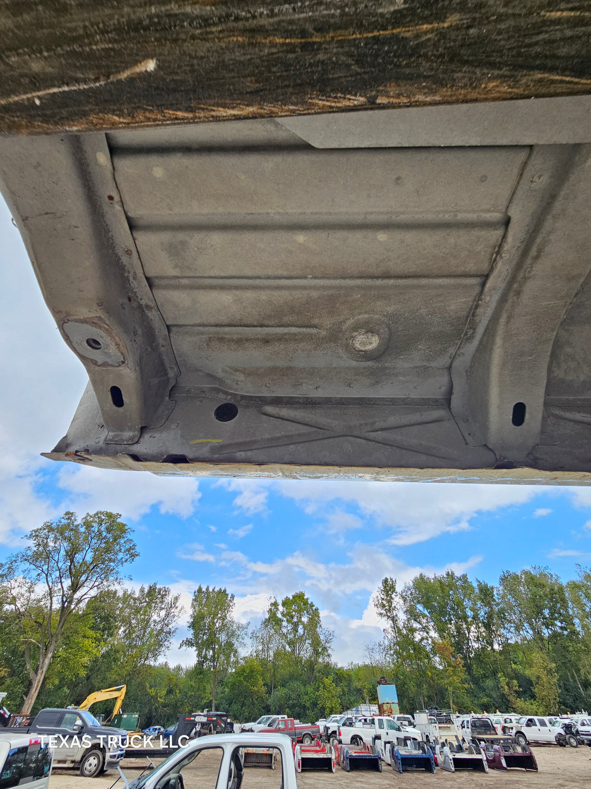 1999-2007 Chevrolet Silverado / GMC Sierra 1500 2500 HD 3500HD Regular Cab Body - Summit White