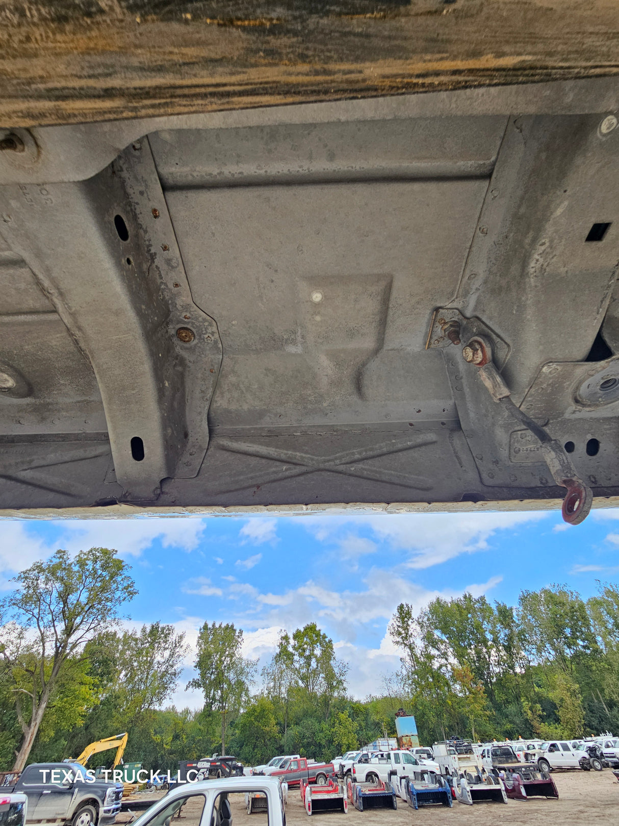 1999-2007 Chevrolet Silverado / GMC Sierra 1500 2500 HD 3500HD Regular Cab Body - Summit White