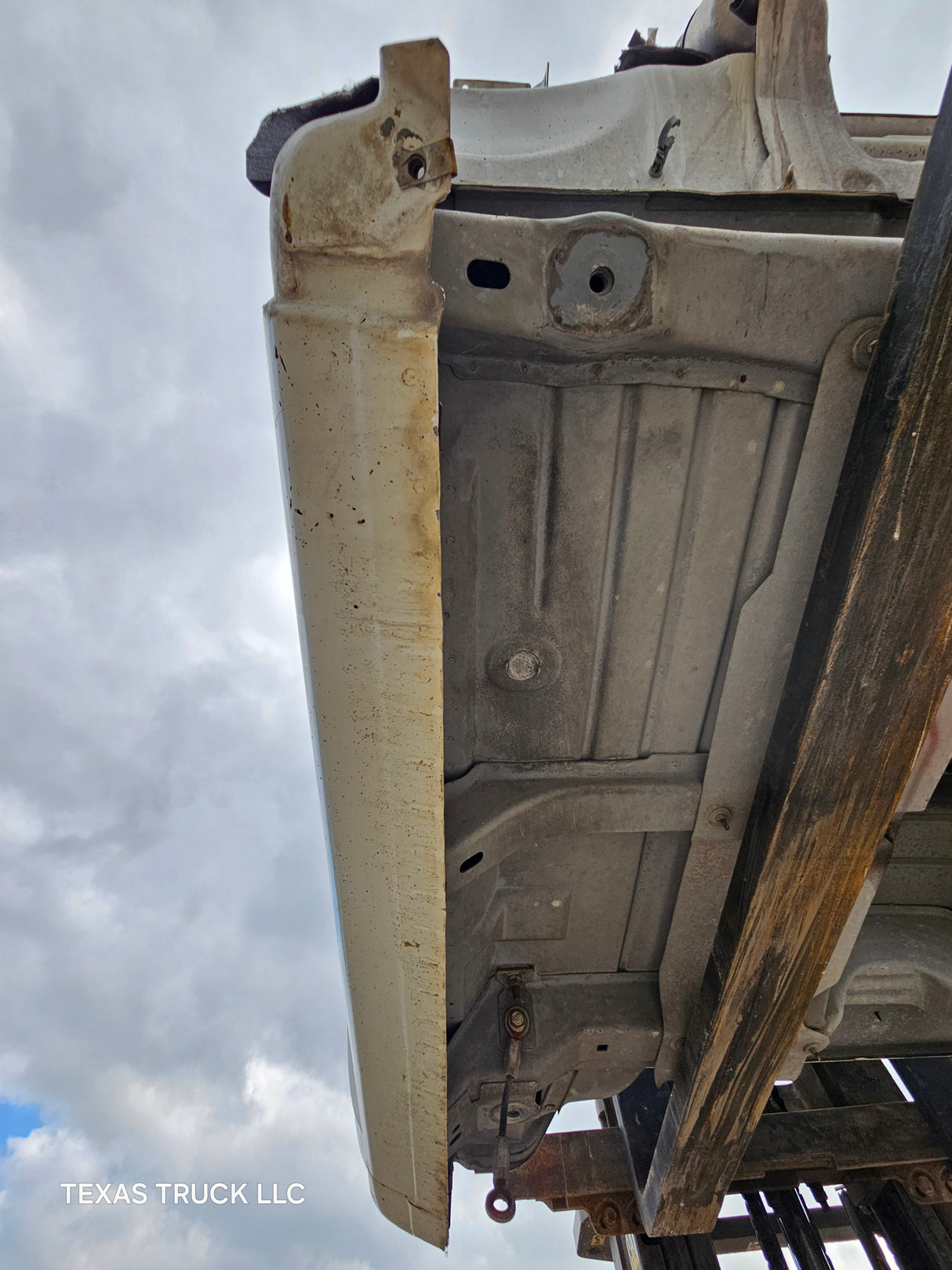 1999-2007 Chevrolet Silverado / GMC Sierra 1500 2500 HD 3500HD Regular Cab Body - Summit White