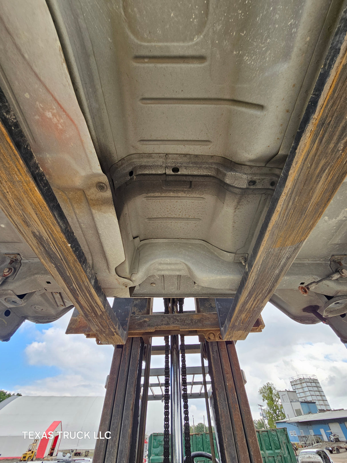 1999-2007 Chevrolet Silverado / GMC Sierra 1500 2500 HD 3500HD Regular Cab Body - Summit White