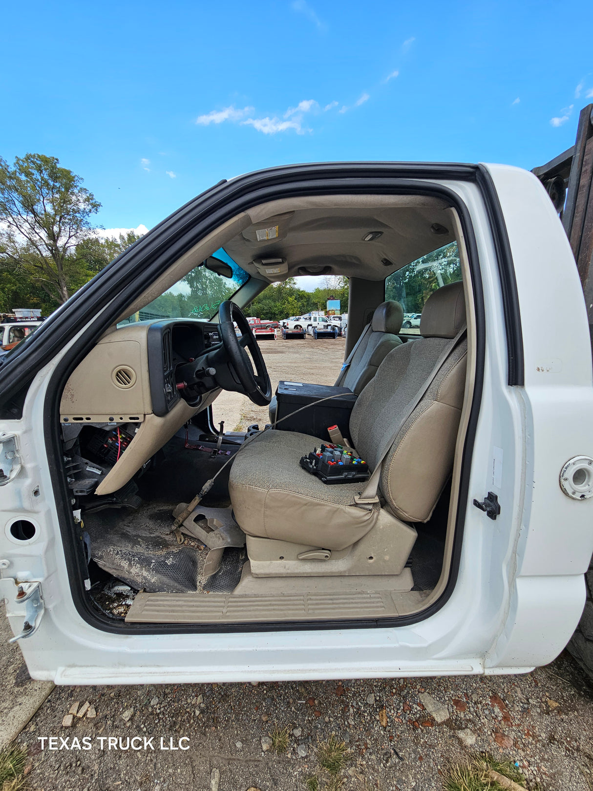 1999-2007 Chevrolet Silverado / GMC Sierra 1500 2500 HD 3500HD Regular Cab Body - Summit White