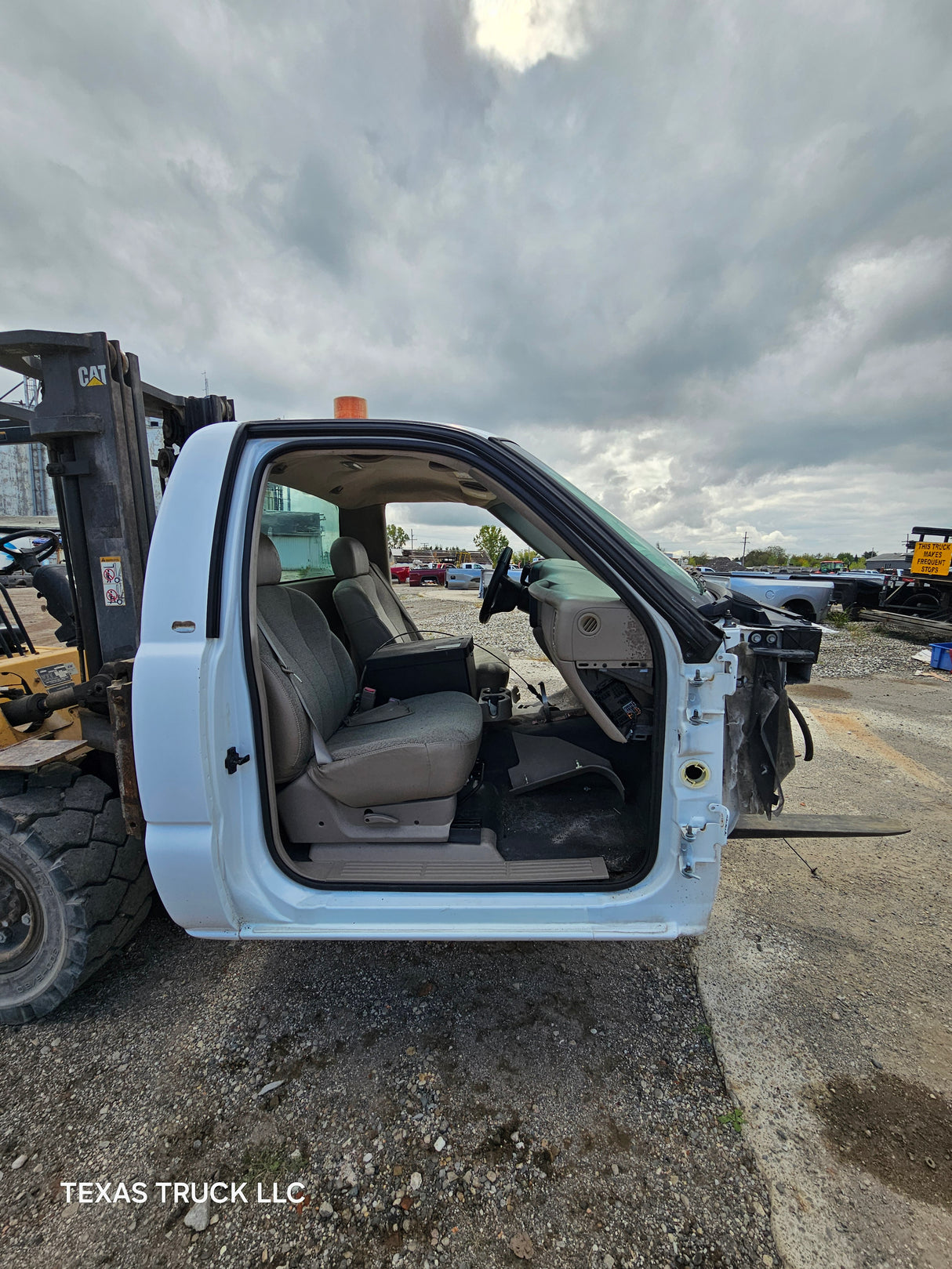 1999-2007 Chevrolet Silverado / GMC Sierra 1500 2500 HD 3500HD Regular Cab Body - Summit White