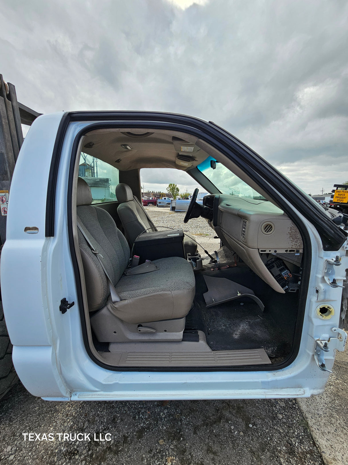 1999-2007 Chevrolet Silverado / GMC Sierra 1500 2500 HD 3500HD Regular Cab Body - Summit White