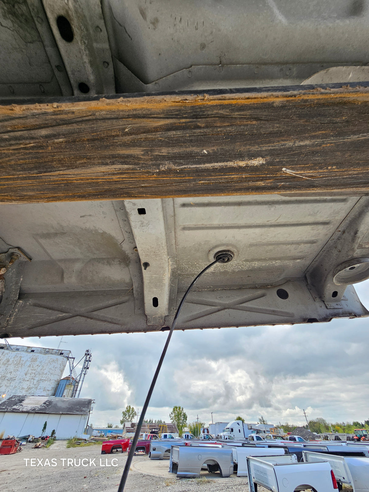 1999-2007 Chevrolet Silverado / GMC Sierra 1500 2500 HD 3500HD Regular Cab Body - Summit White