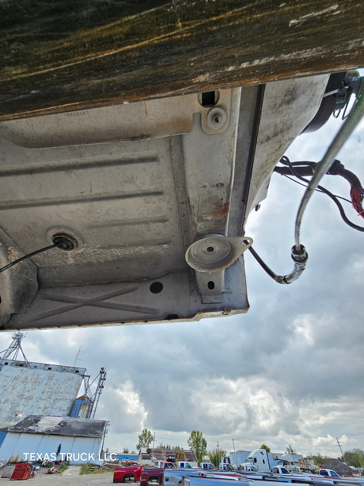 1999-2007 Chevrolet Silverado / GMC Sierra 1500 2500 HD 3500HD Regular Cab Body - Summit White