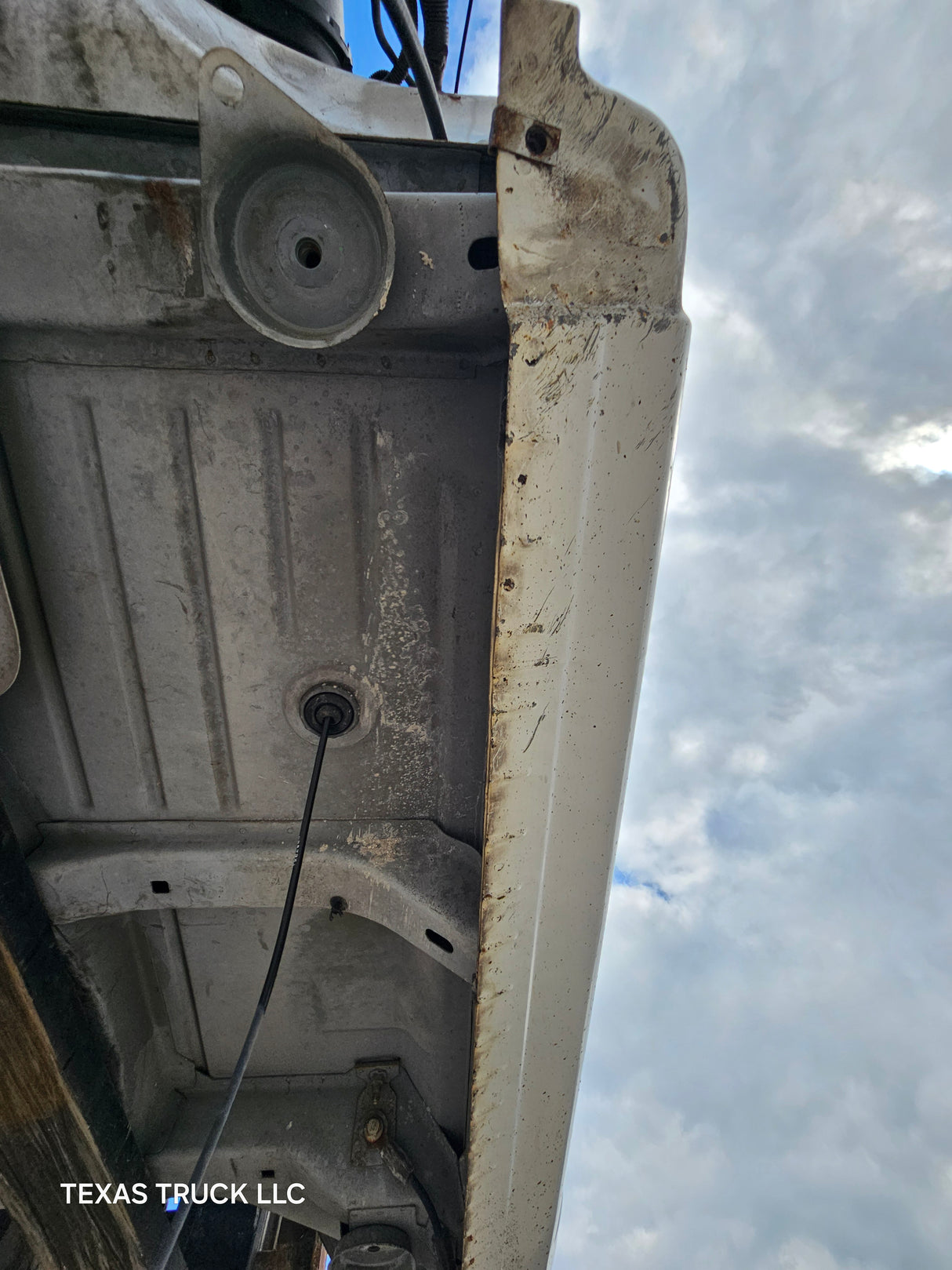 1999-2007 Chevrolet Silverado / GMC Sierra 1500 2500 HD 3500HD Regular Cab Body - Summit White