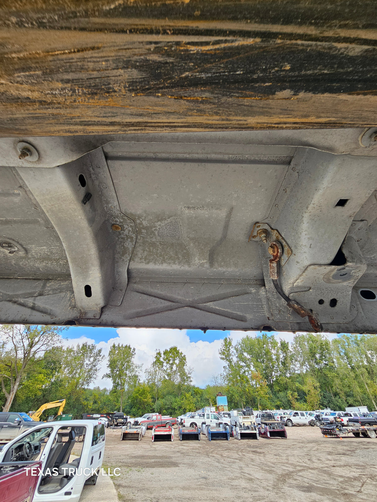 1999-2007 Chevrolet Silverado / GMC Sierra 1500 2500 HD 3500HD Regular Cab Body - Summit White