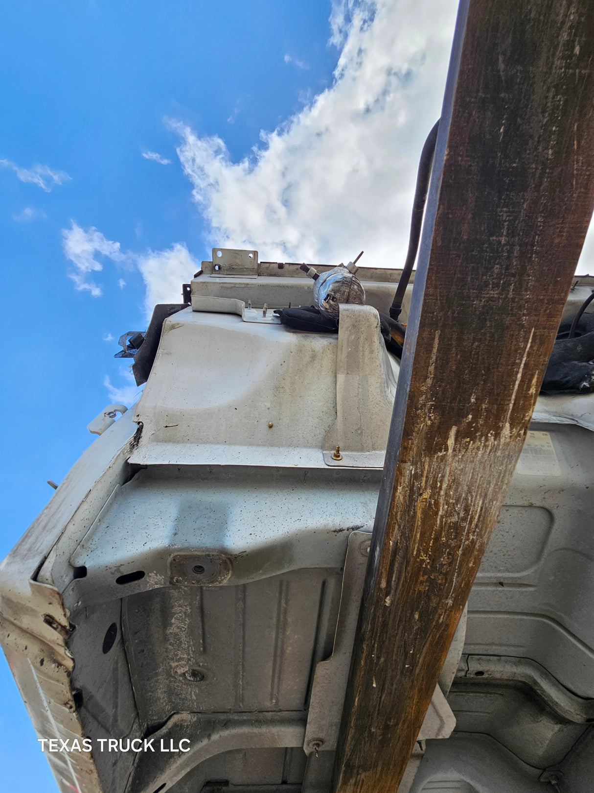 1999-2007 Chevrolet Silverado / GMC Sierra 1500 2500 HD 3500HD Regular Cab Body - Summit White