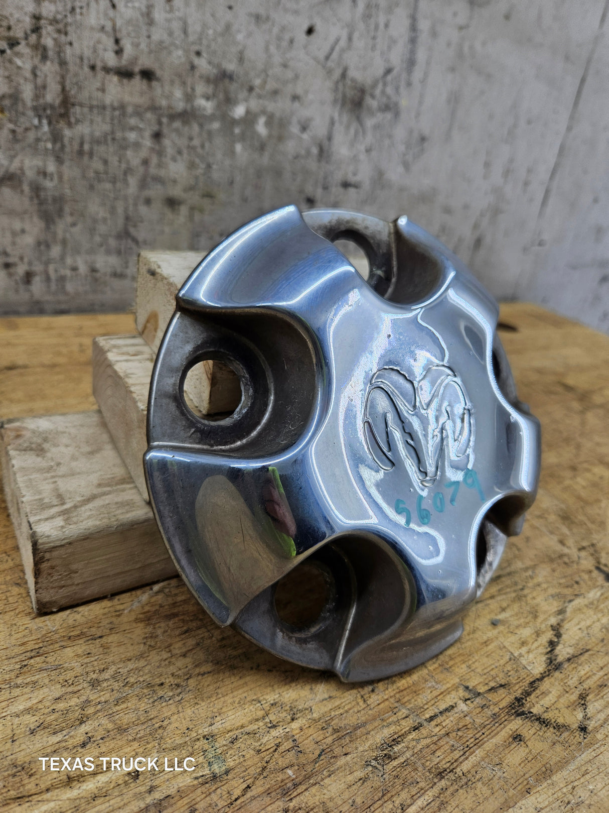 2002-2008 Dodge Ram 1500 OEM Center Wheel Cap Hub Cap 3rd Gen