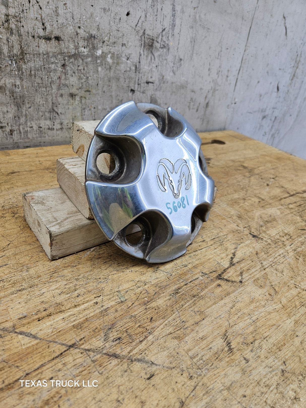 2002-2008 Dodge Ram 1500 OEM Center Wheel Cap Hub Cap 3rd Gen