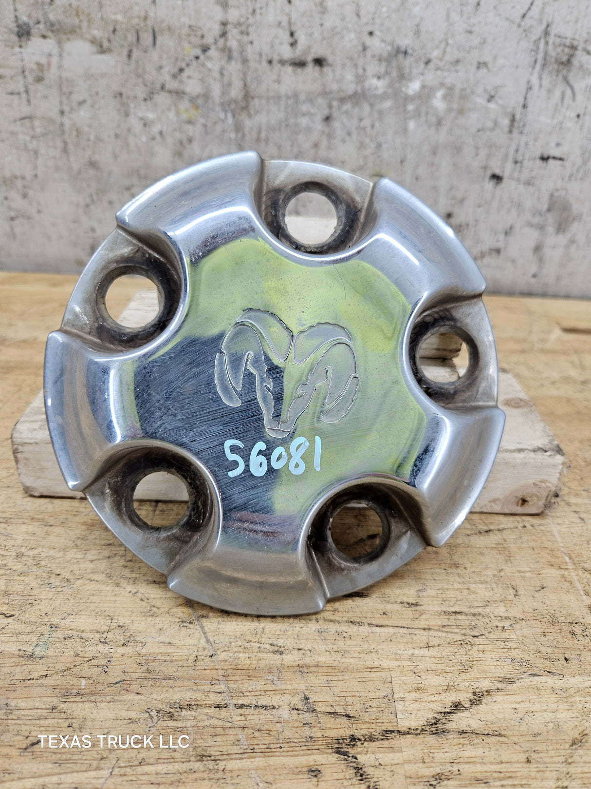 2002-2008 Dodge Ram 1500 OEM Center Wheel Cap Hub Cap 3rd Gen