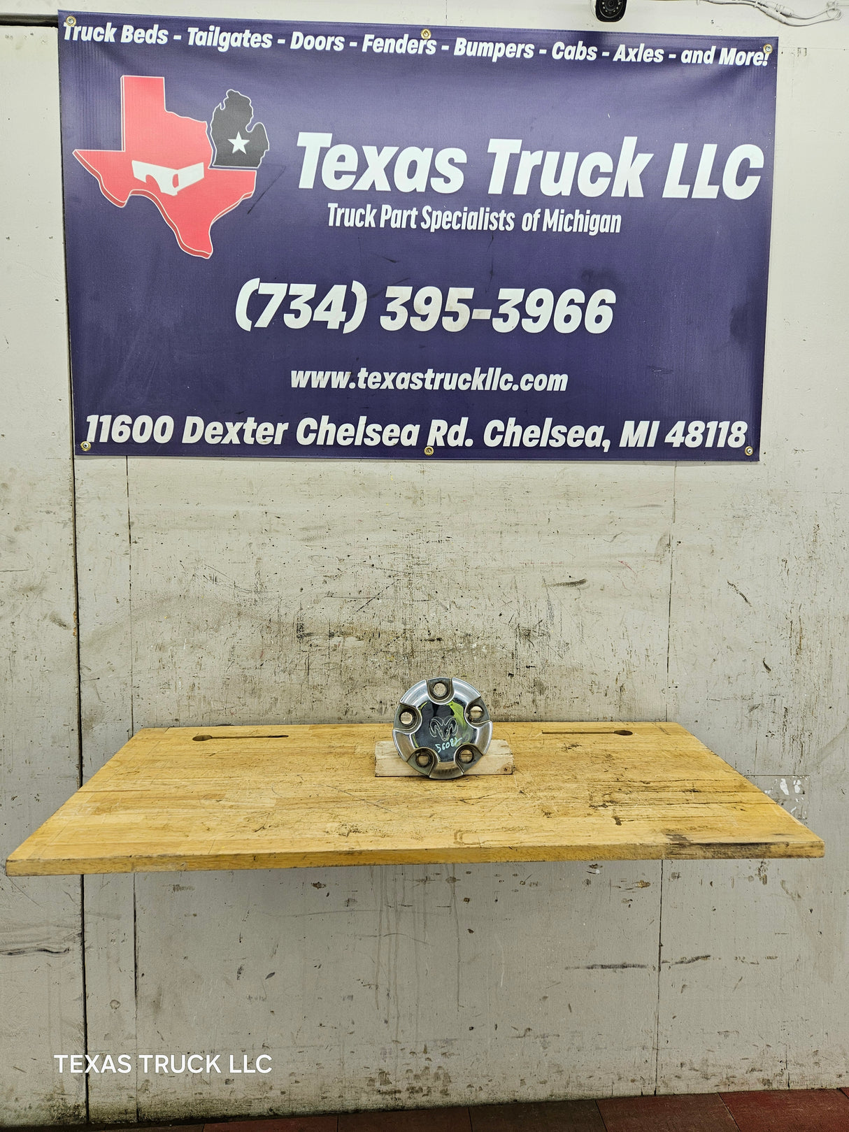 2002-2008 Dodge Ram 1500 OEM Center Wheel Cap Hub Cap 3rd Gen