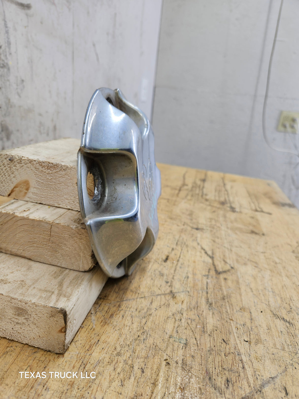 2002-2008 Dodge Ram 1500 OEM Center Wheel Cap Hub Cap 3rd Gen