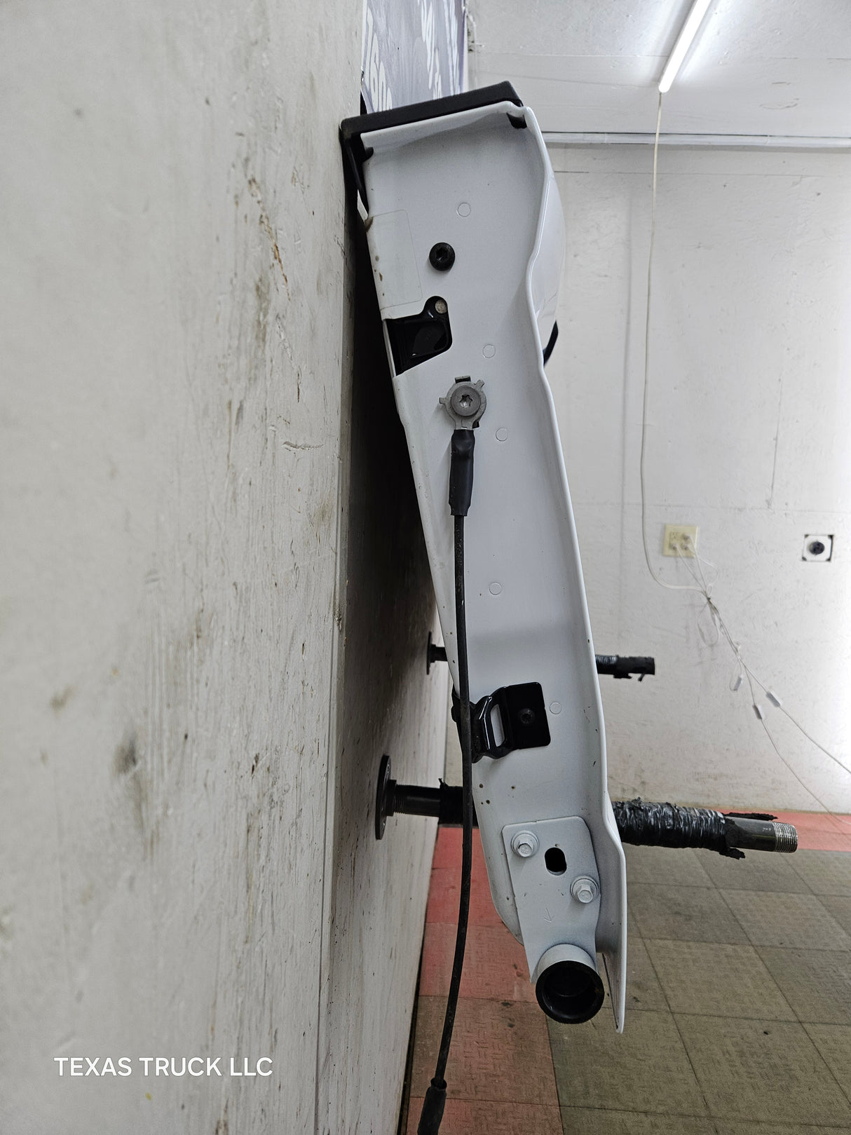 2023-2025 Ford Super Duty Tailgate F250 F350 F450 F550 - Oxford White
