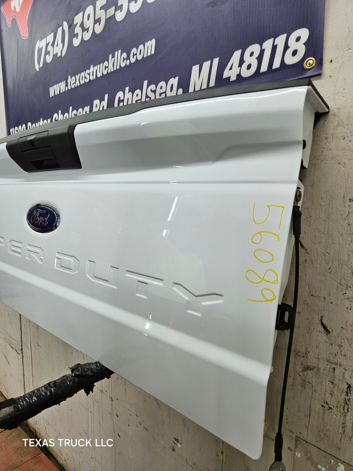 2023-2025 Ford Super Duty Tailgate F250 F350 F450 F550 - Oxford White