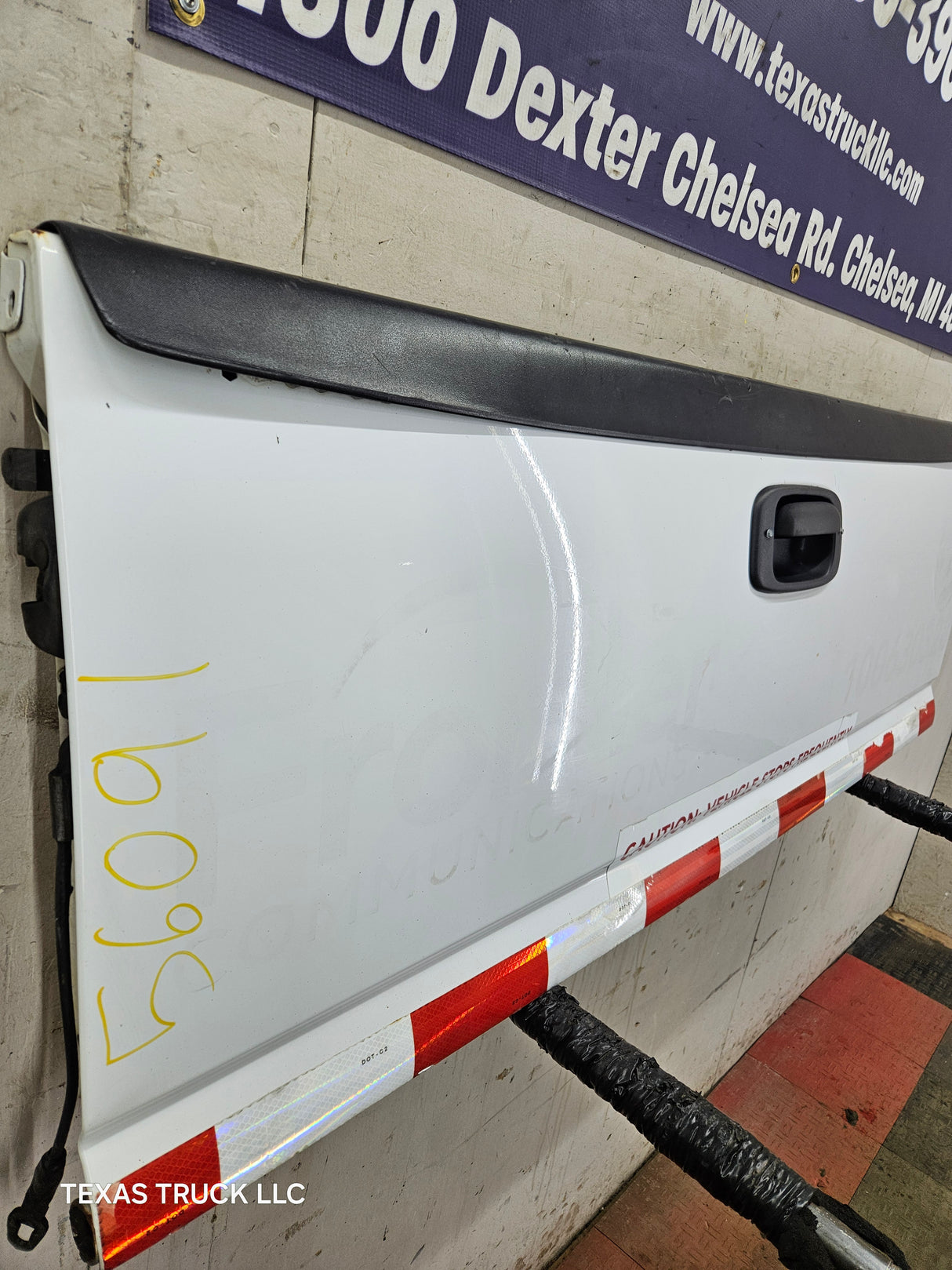 1999-2007 Chevrolet Silverado / GMC Sierra 1500 2500 3500 Tailgate