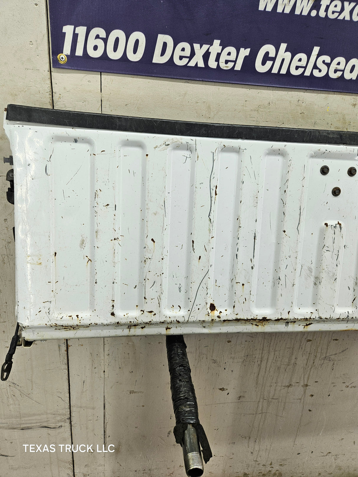 1999-2007 Chevrolet Silverado / GMC Sierra 1500 2500 3500 Tailgate