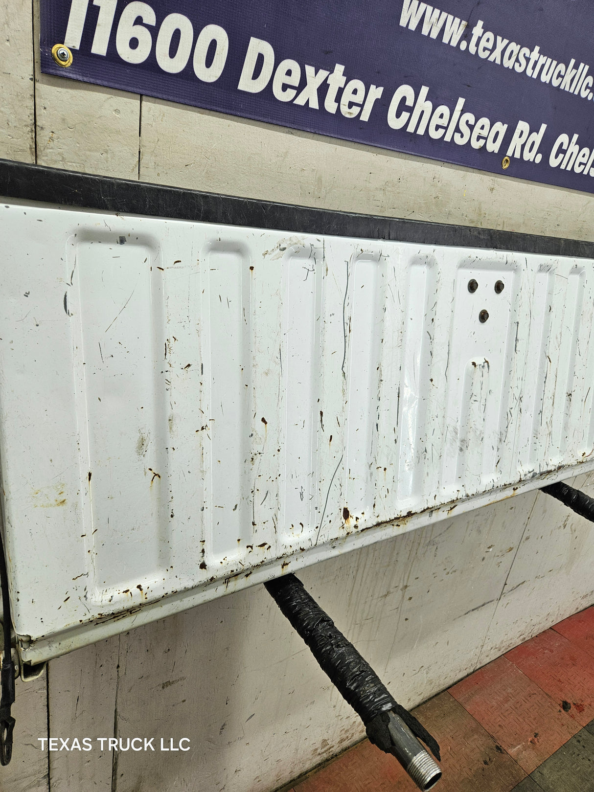 1999-2007 Chevrolet Silverado / GMC Sierra 1500 2500 3500 Tailgate