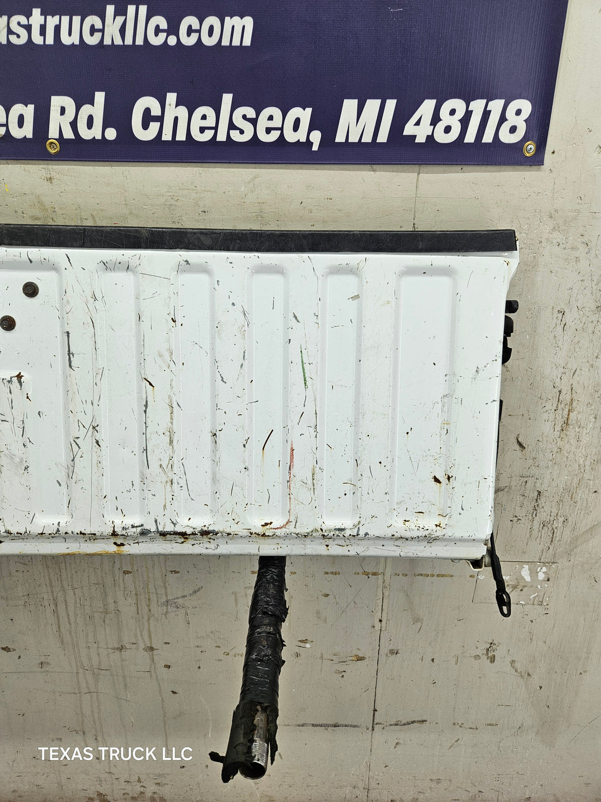 1999-2007 Chevrolet Silverado / GMC Sierra 1500 2500 3500 Tailgate