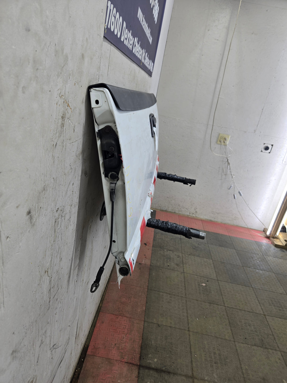 1999-2007 Chevrolet Silverado / GMC Sierra 1500 2500 3500 Tailgate