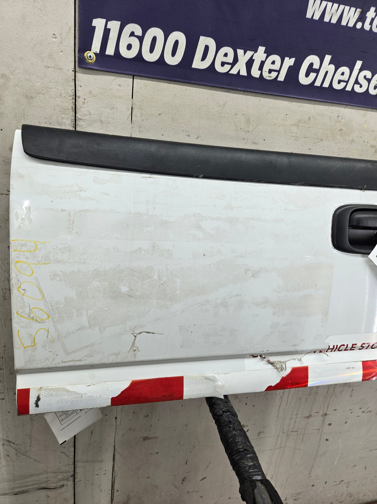 1999-2007 Chevrolet Silverado / GMC Sierra 1500 2500 3500 Tailgate