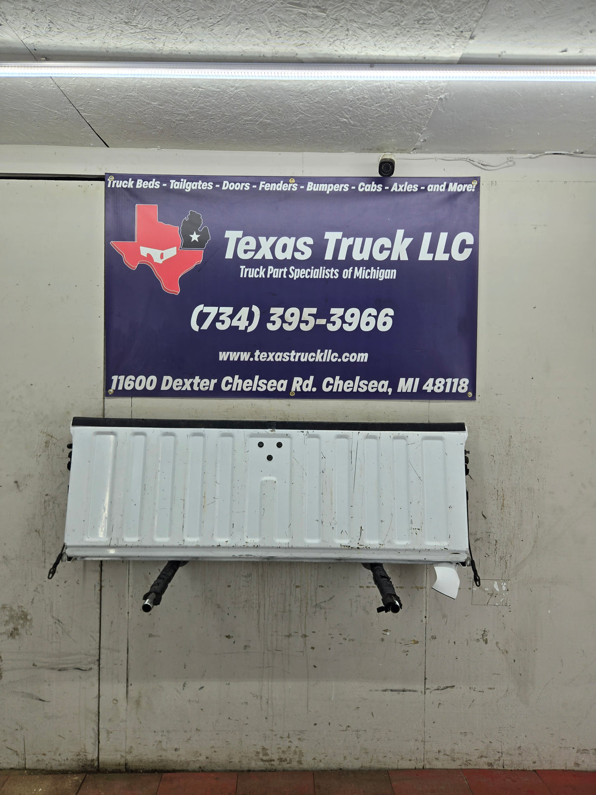 1999-2007 Chevrolet Silverado / GMC Sierra 1500 2500 3500 Tailgate