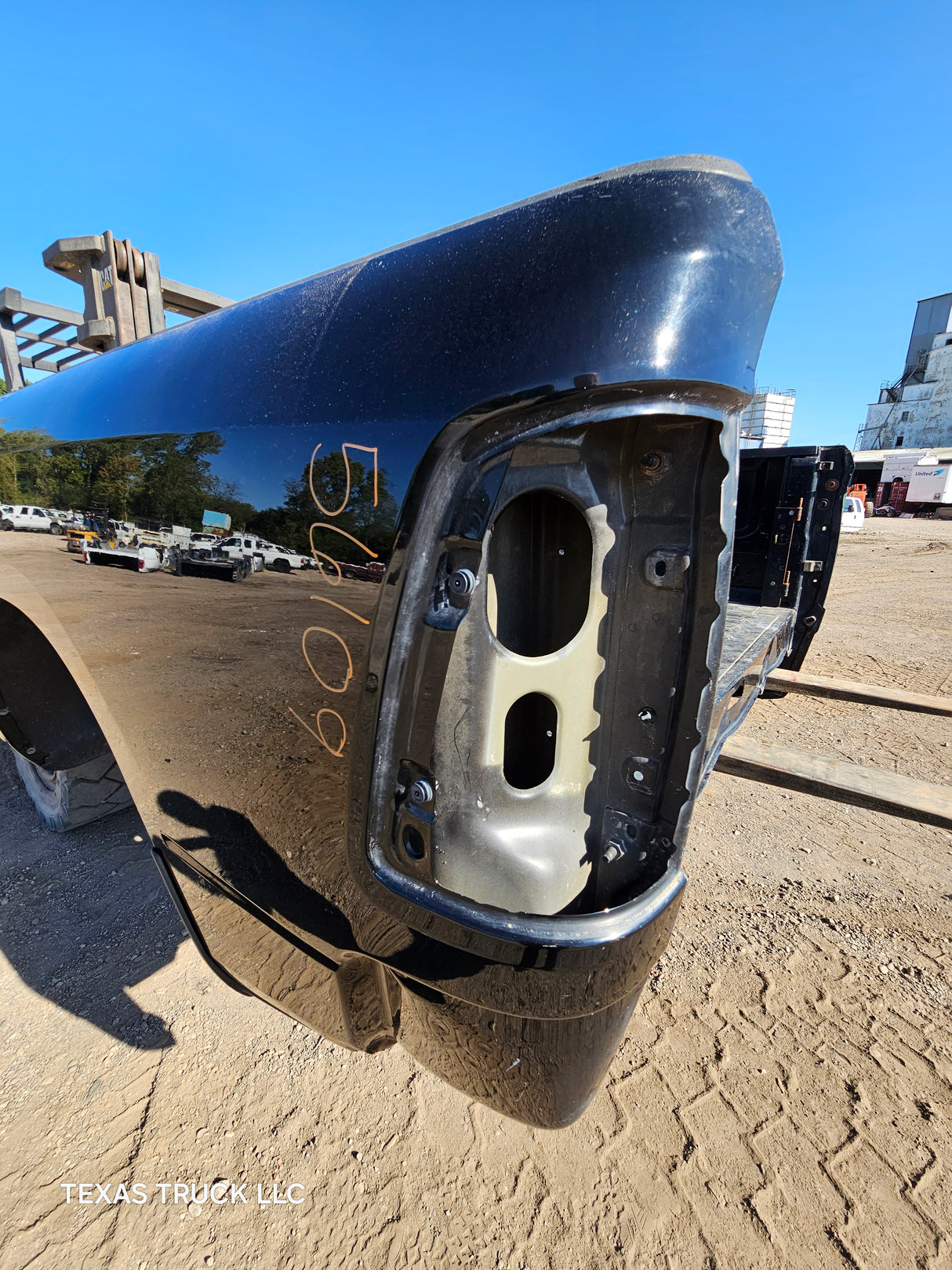 2009-2018 Dodge Ram 1500 4th gen 5' 7" Short Truck Bed