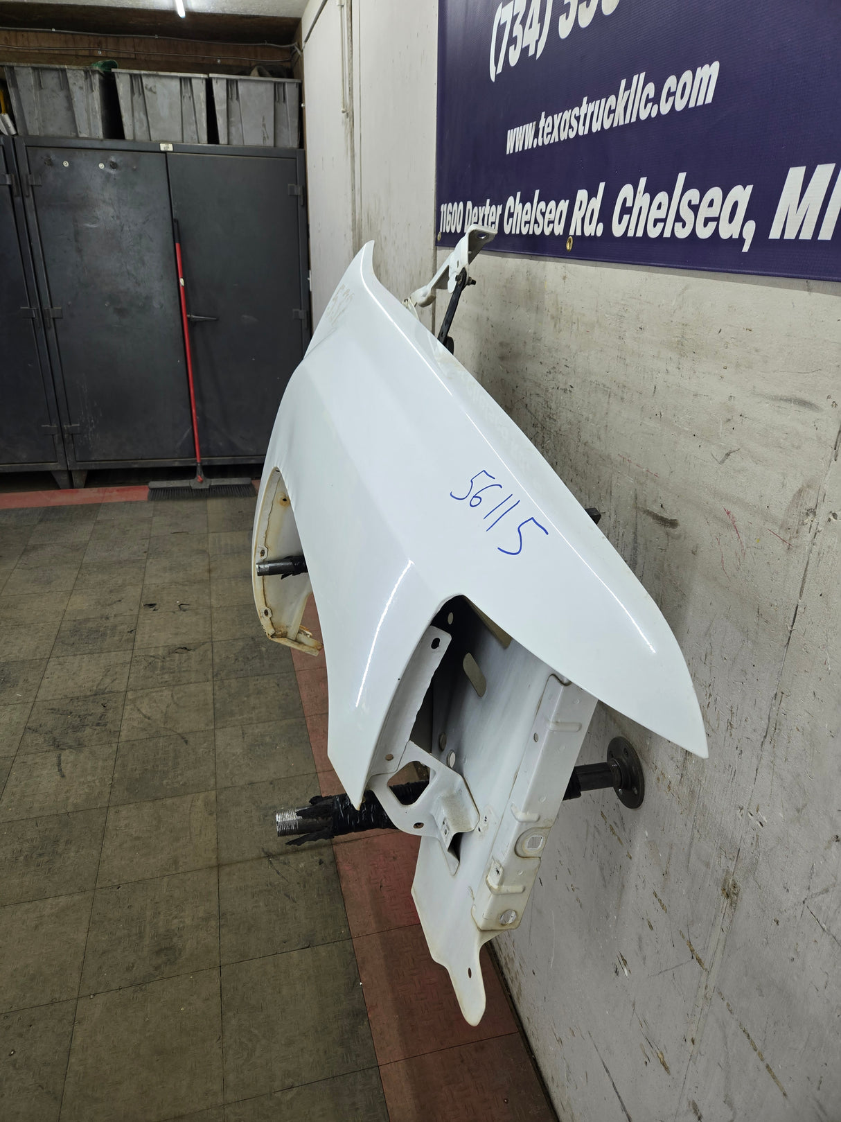 2007-2013 Chevrolet Silverado Passenger Side Front RH Fender 1500 2500 3500 HD