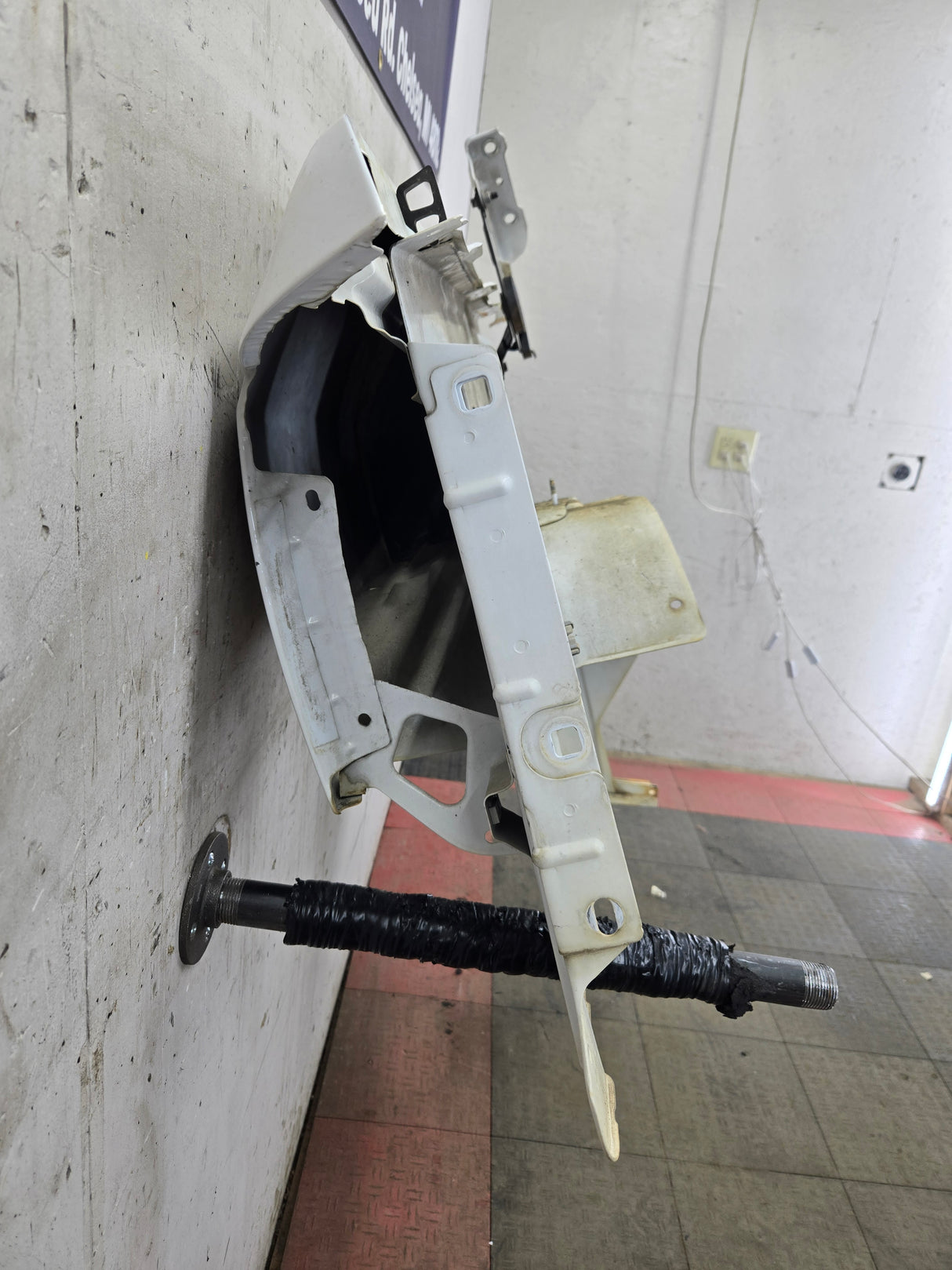 2007-2013 Chevrolet Silverado Passenger Side Front RH Fender 1500 2500 3500 HD