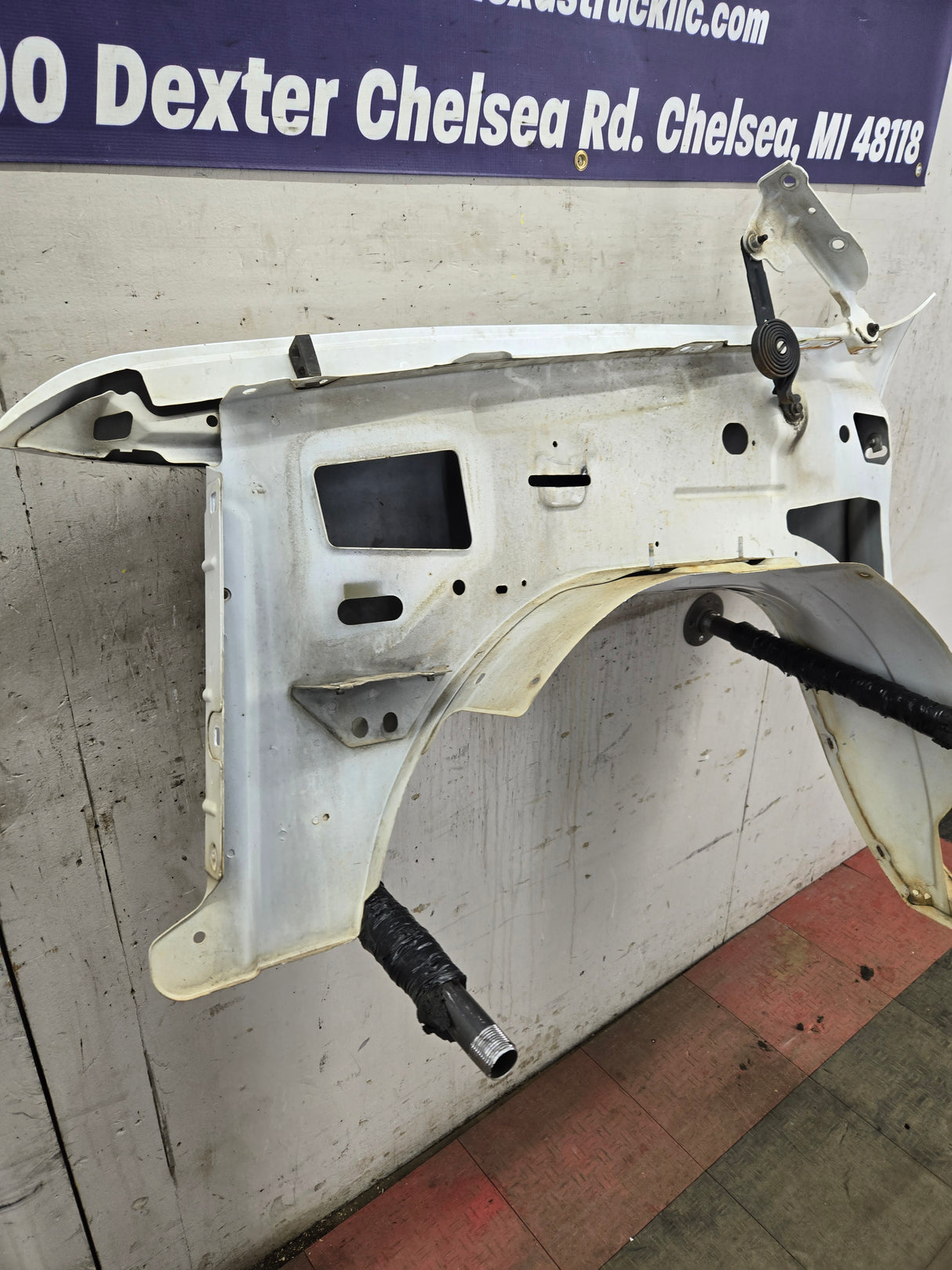 2007-2013 Chevrolet Silverado Passenger Side Front RH Fender 1500 2500 3500 HD