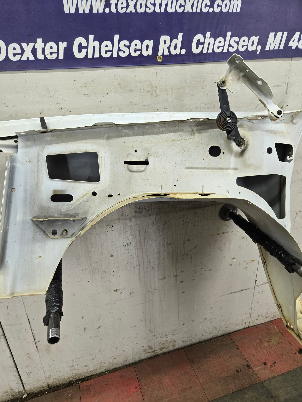 2007-2013 Chevrolet Silverado Passenger Side Front RH Fender 1500 2500 3500 HD