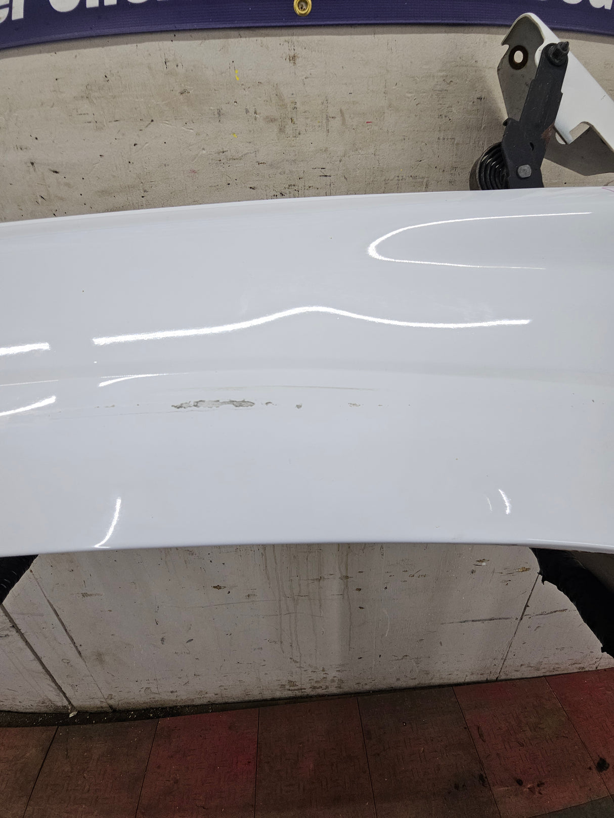 2003-2007 Chevrolet Silverado / Tahoe / Suburban 1500 2500 3500 HD LH Driver Side "Cateye" Front Fender - Summit White