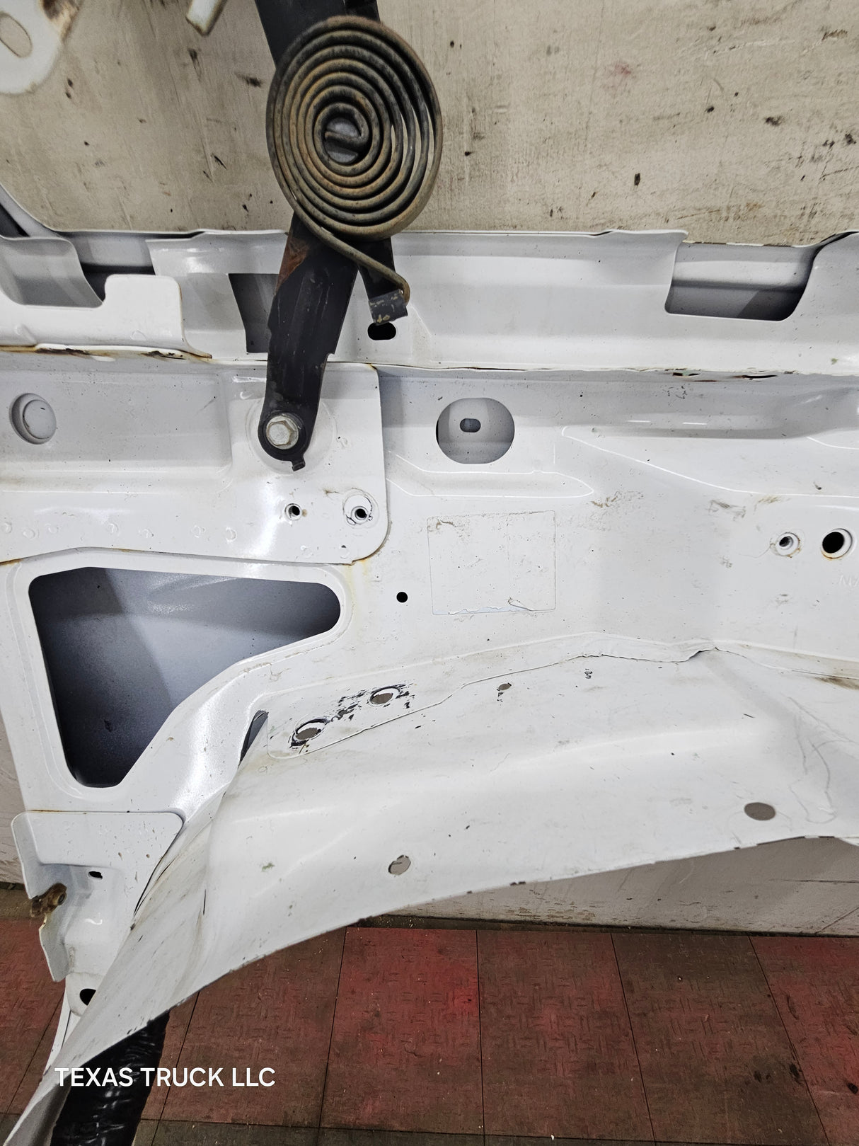 2003-2007 Chevrolet Silverado / Tahoe / Suburban 1500 2500 3500 HD LH Driver Side "Cateye" Front Fender - Summit White