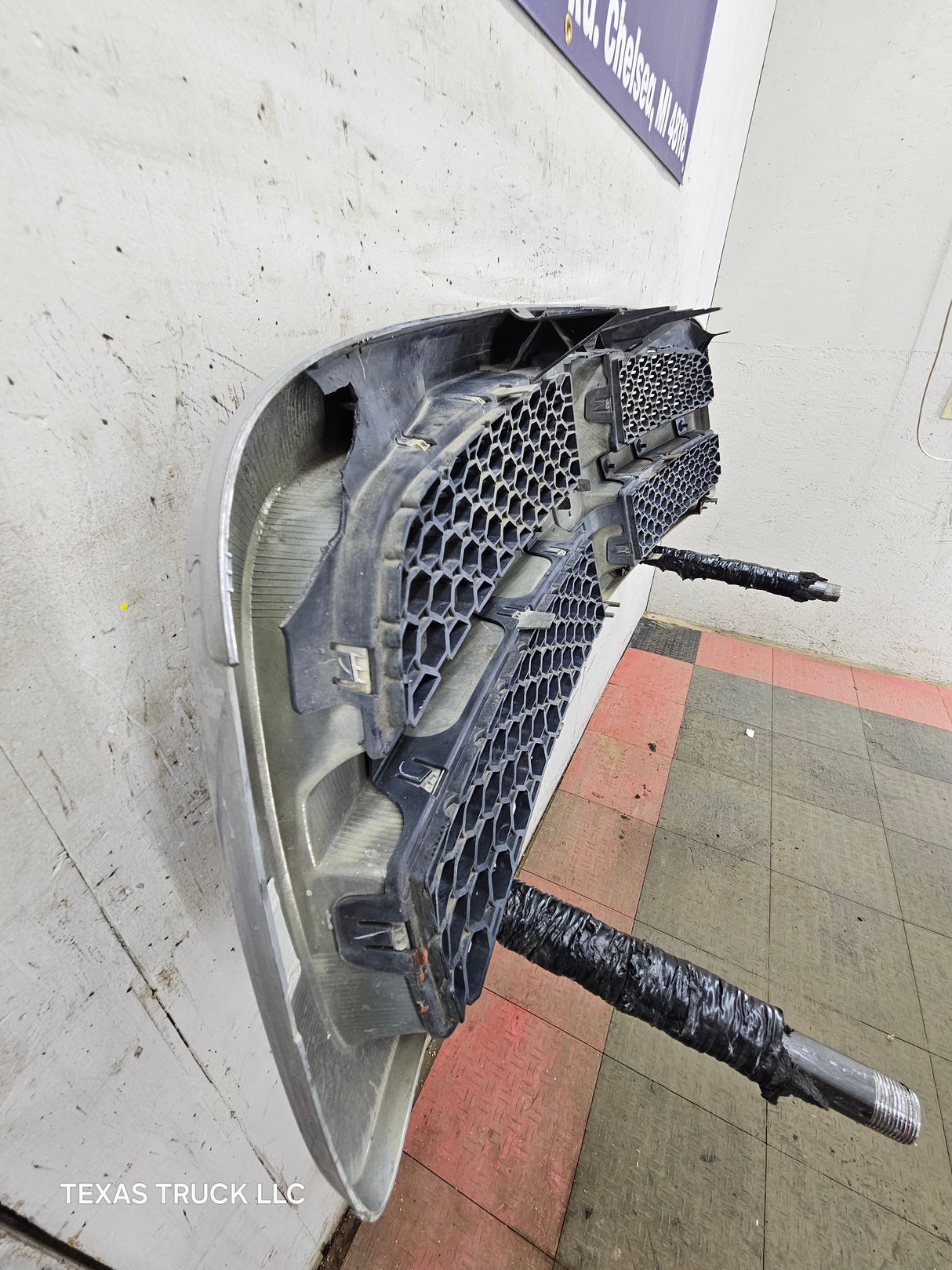 2009-2011 Dodge Ram 1500 Chrome Grill Surround