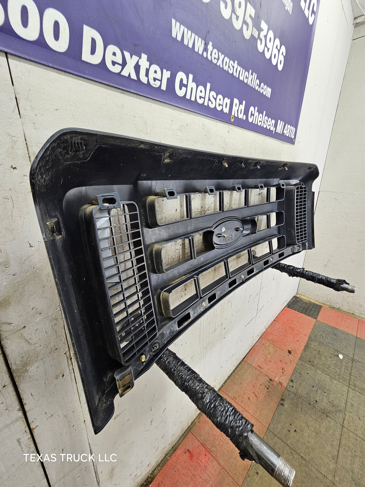 2008-2010 Ford Super Duty F250 F350 F450 F550 Grill Surround