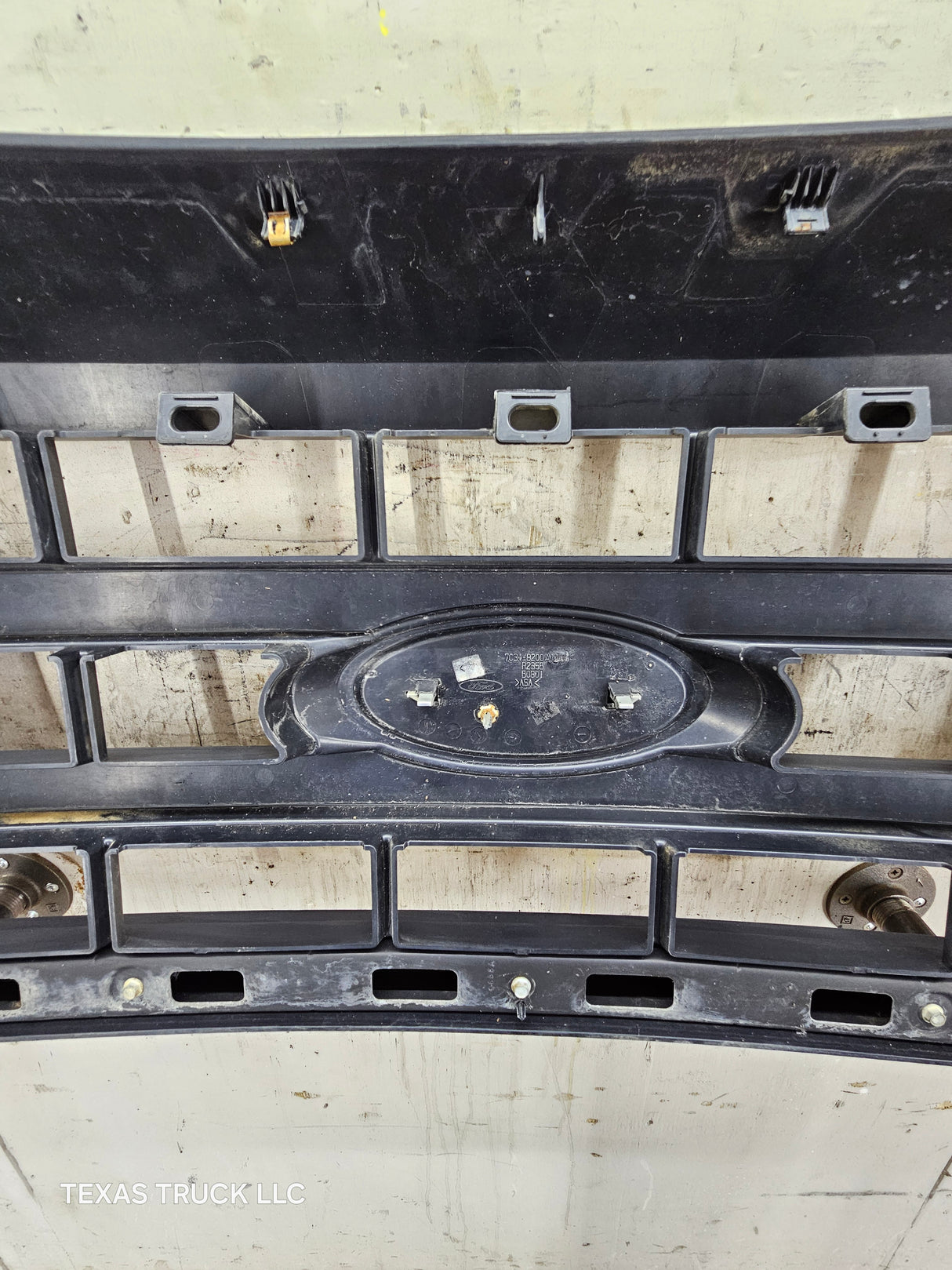 2008-2010 Ford Super Duty F250 F350 F450 F550 Grill Surround