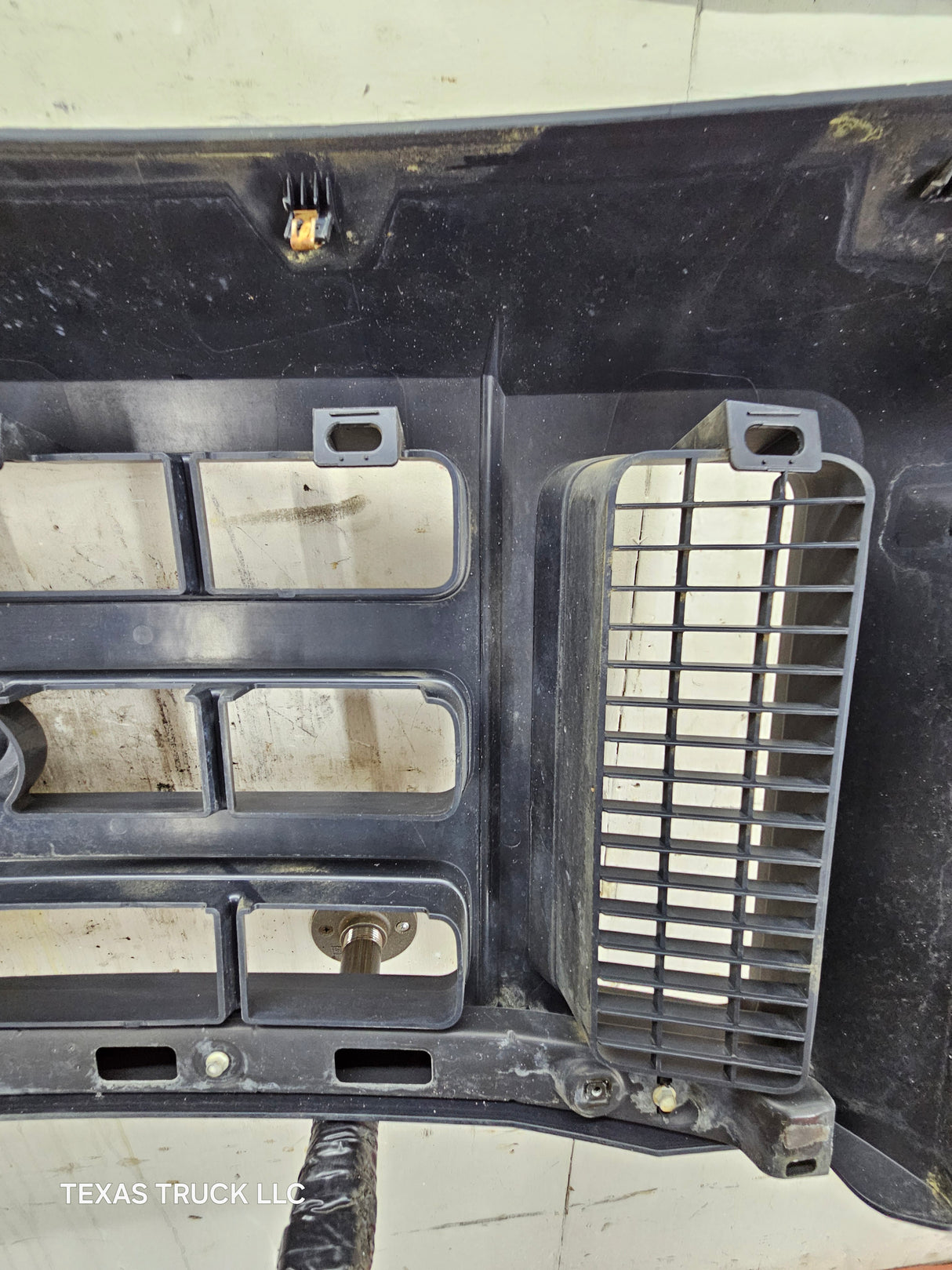 2008-2010 Ford Super Duty F250 F350 F450 F550 Grill Surround