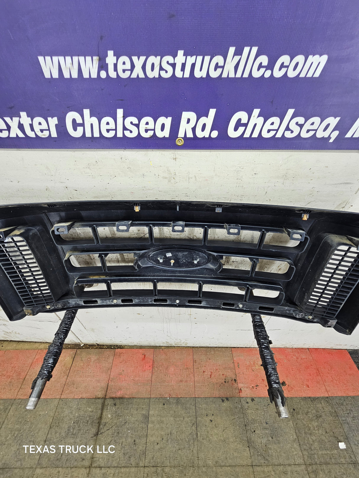 2008-2010 Ford Super Duty F250 F350 F450 F550 Grill Surround