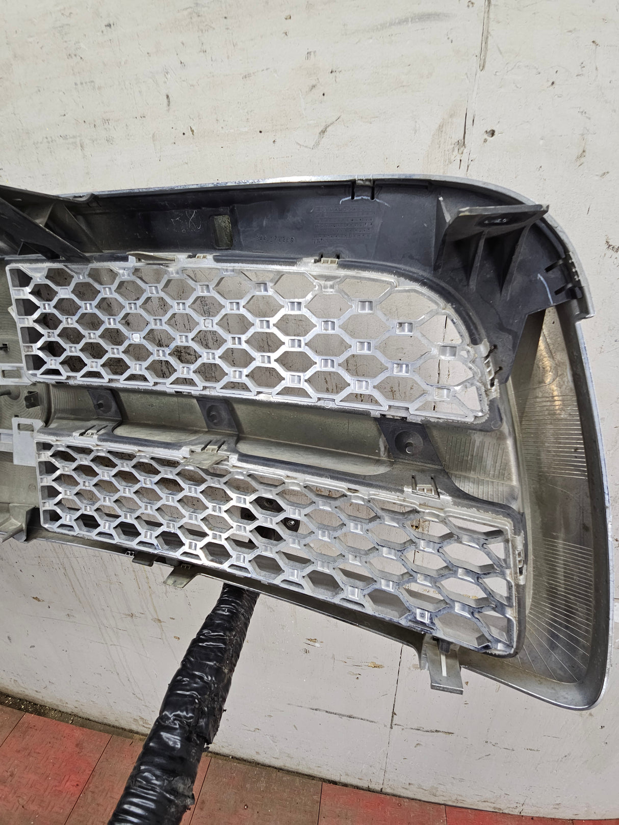 2009-2011 Dodge Ram 1500 Chrome Grill Surround