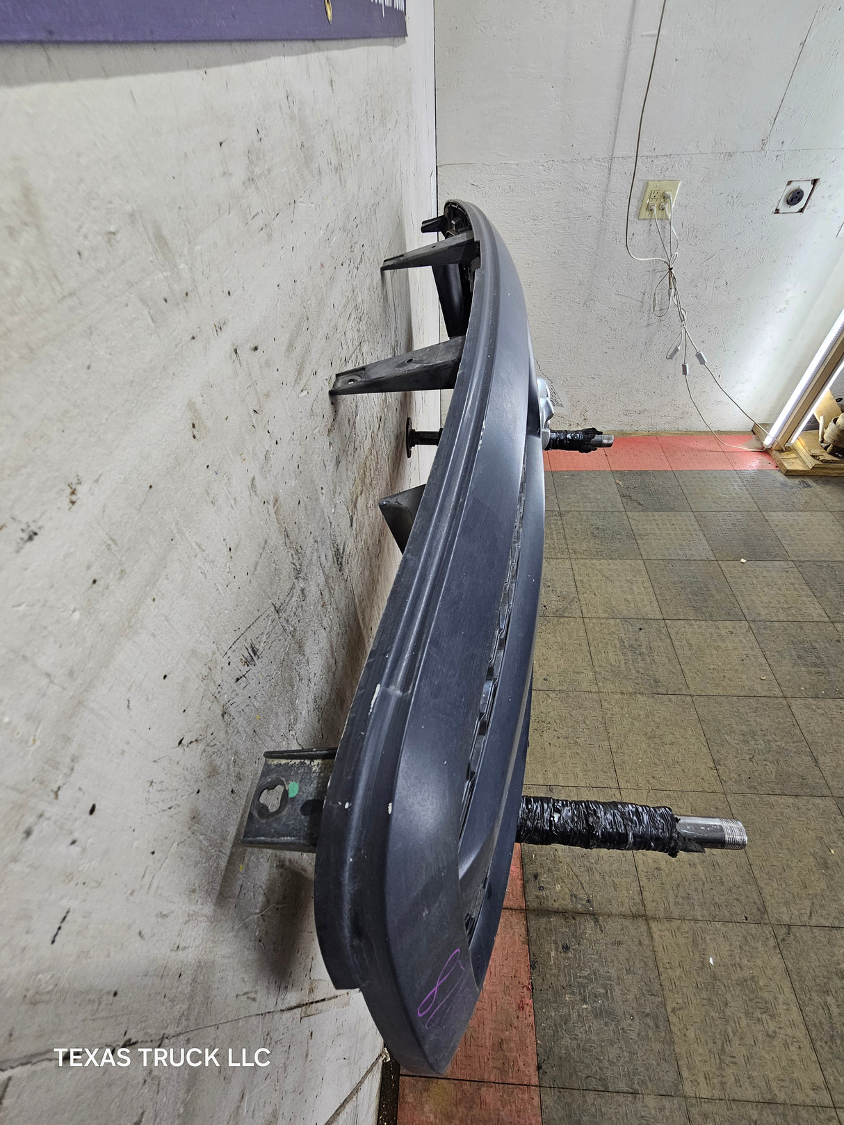 2013-2018 Dodge Ram 1500 Chrome Grill Surround